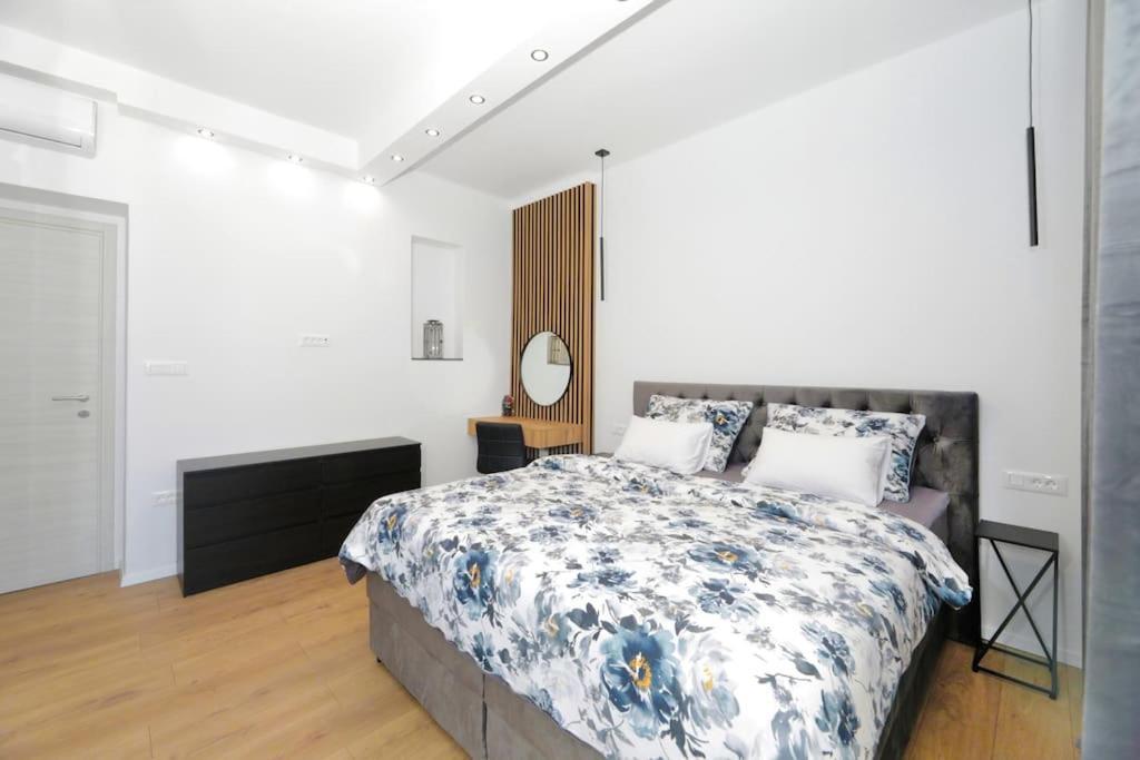Tata Apartment *