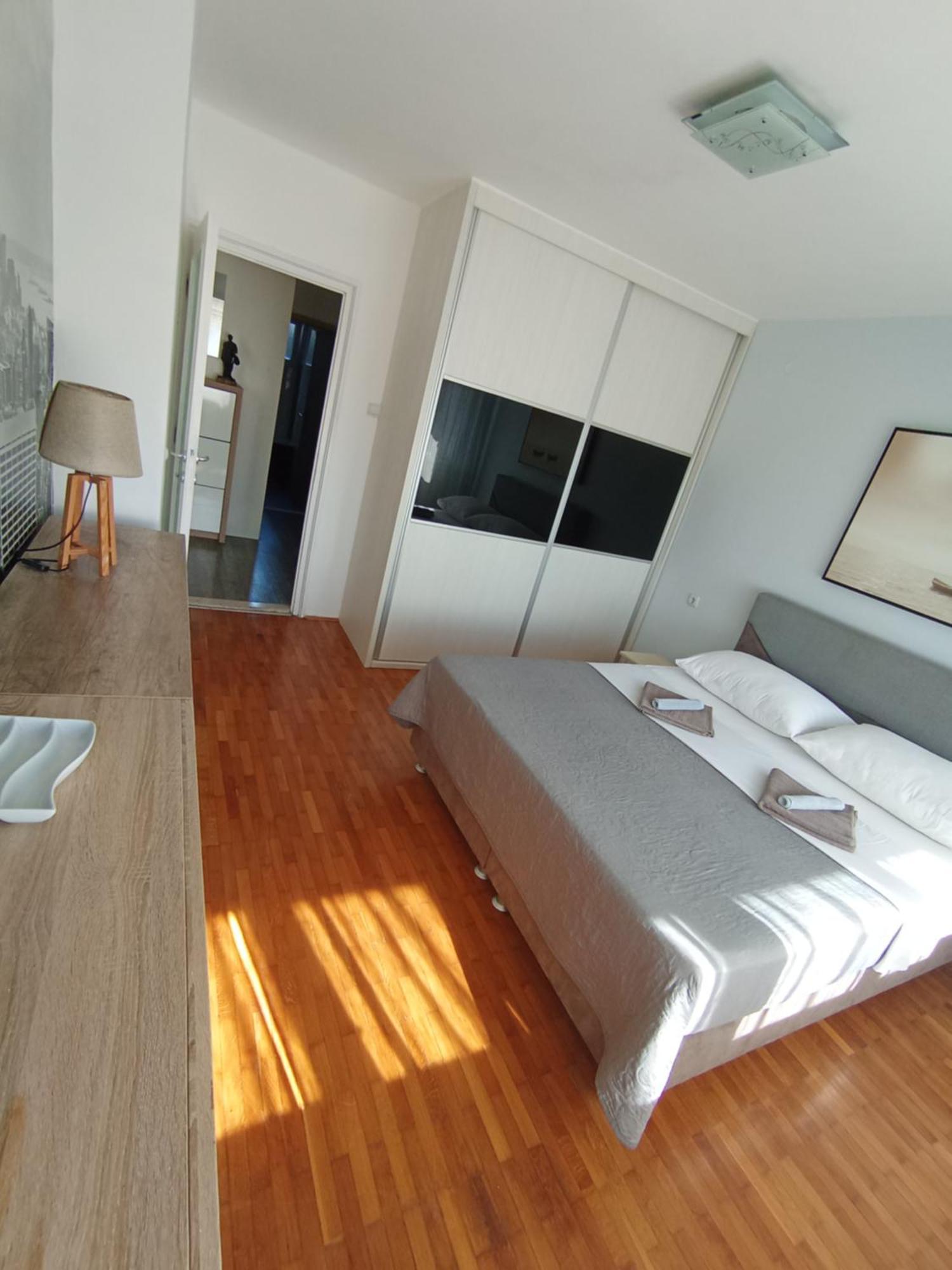 Marino - Sweet Comfort In City Center Apartment