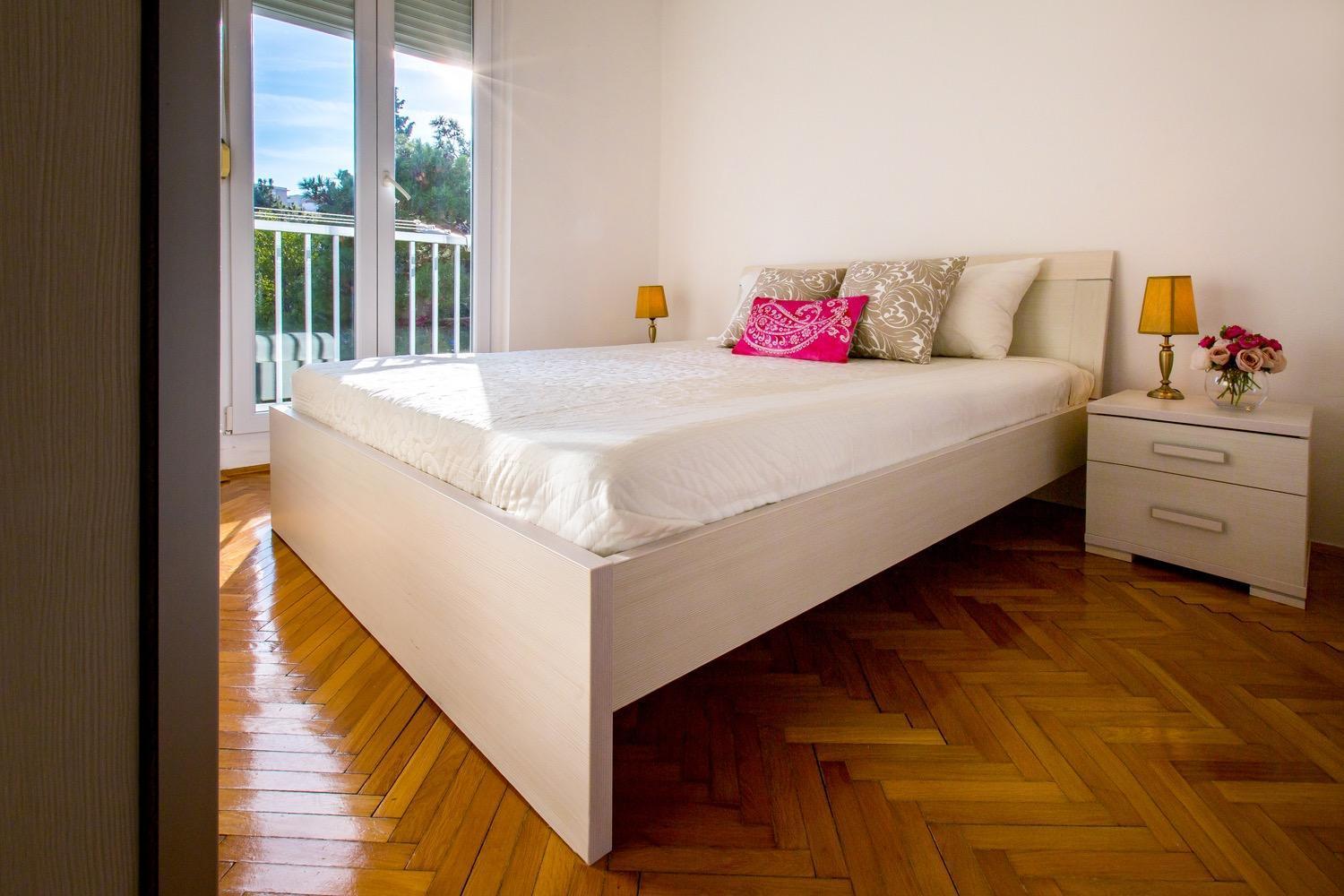 Apartment Aura *