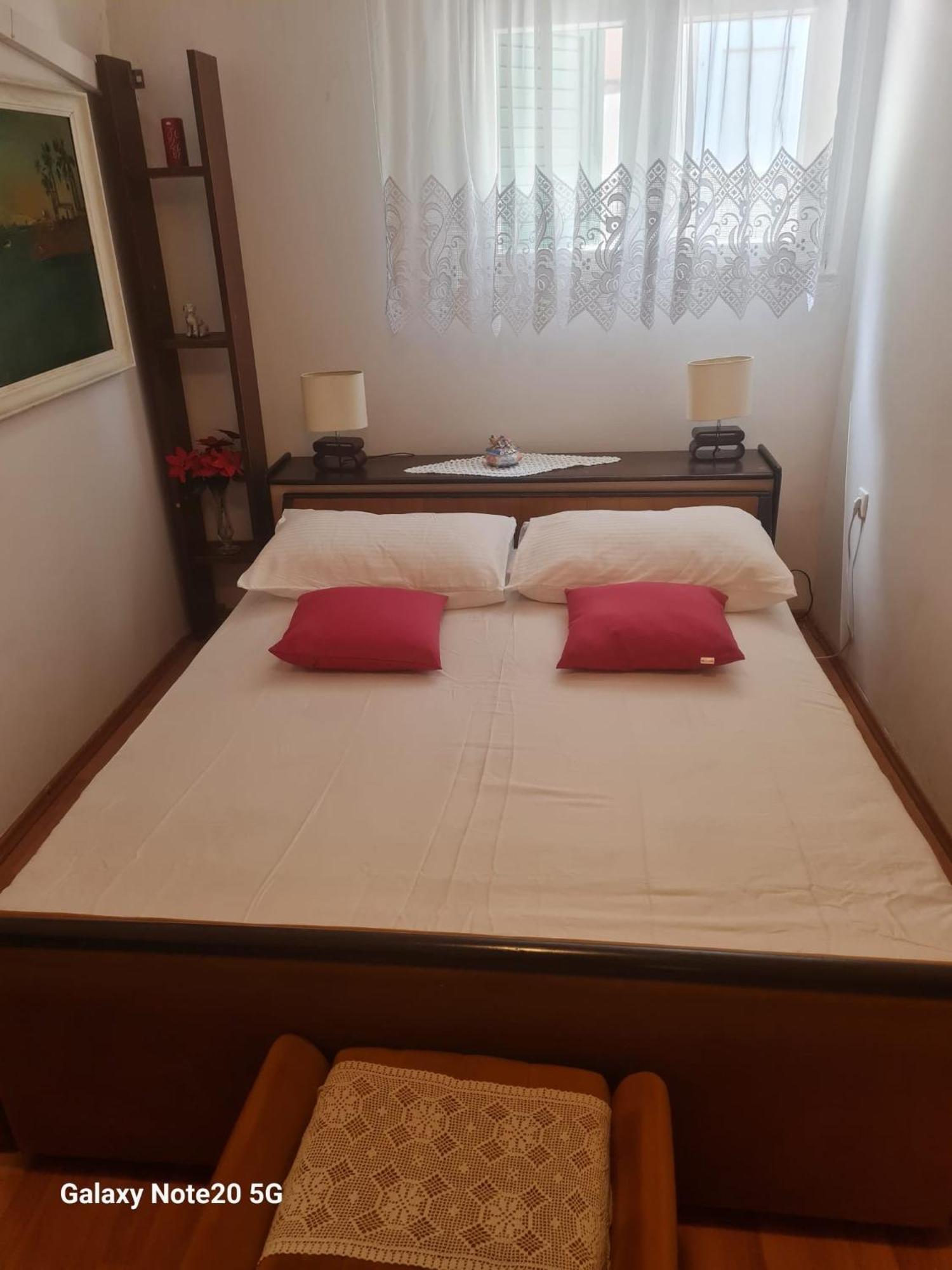 Marjan Park, Peaceful Family Place, Free Parking, 2 Minute From Beach *