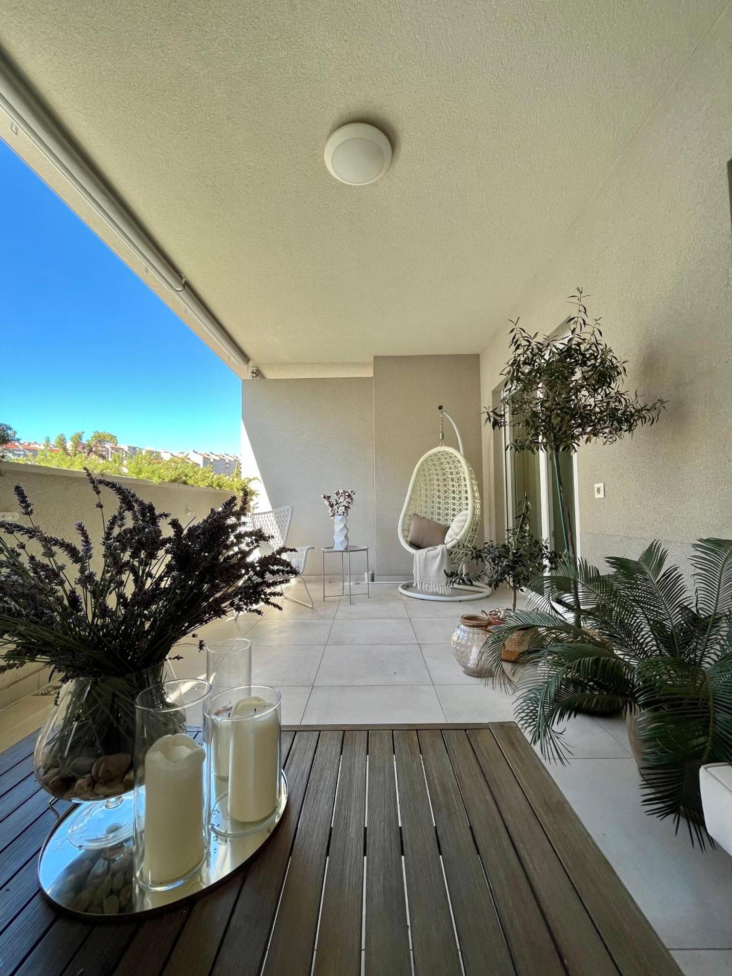 Luxury Rinos - Free Garage Parking Apartment