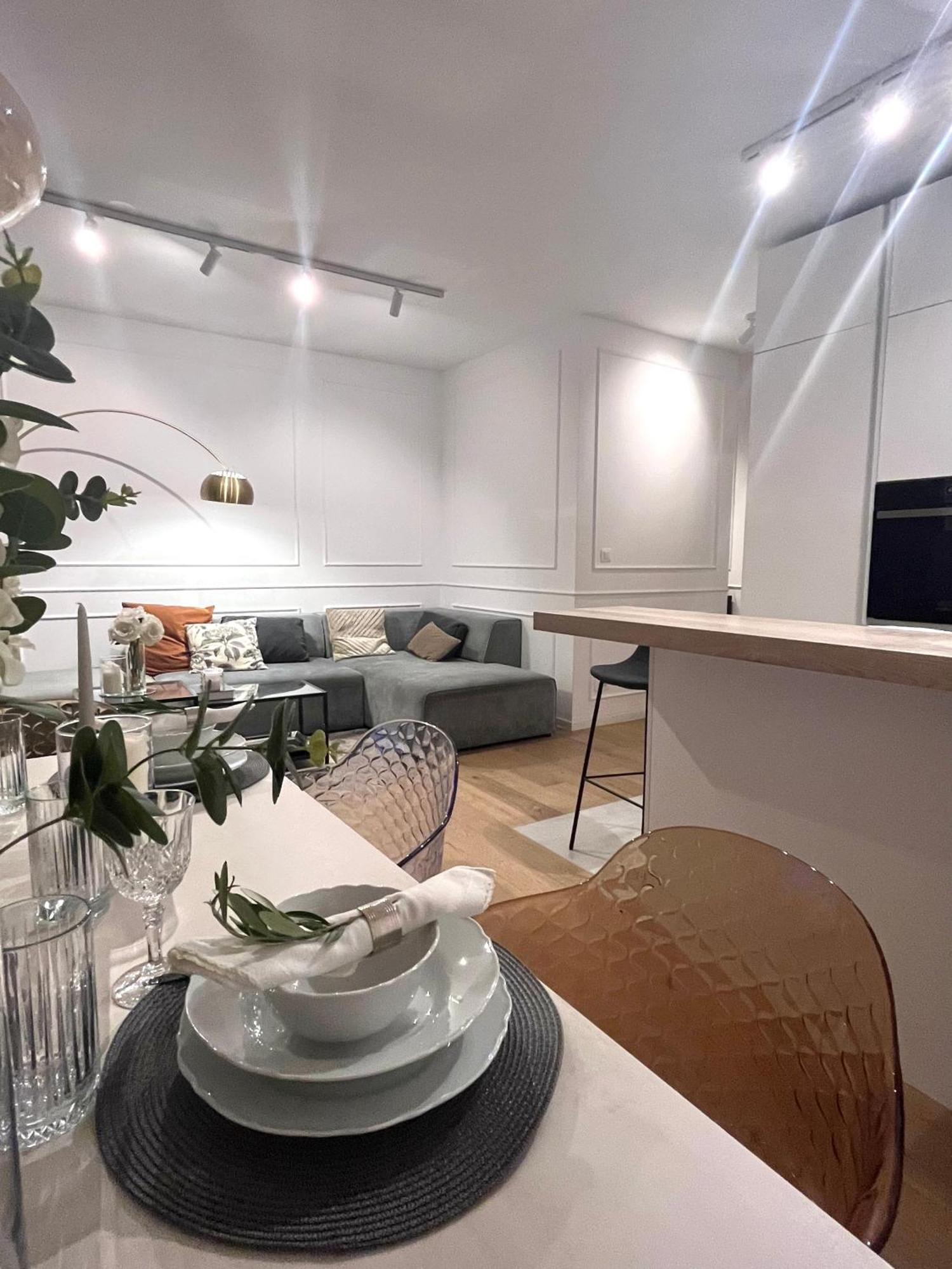 Apartment Luxury Rinos - Free Garage Parking *