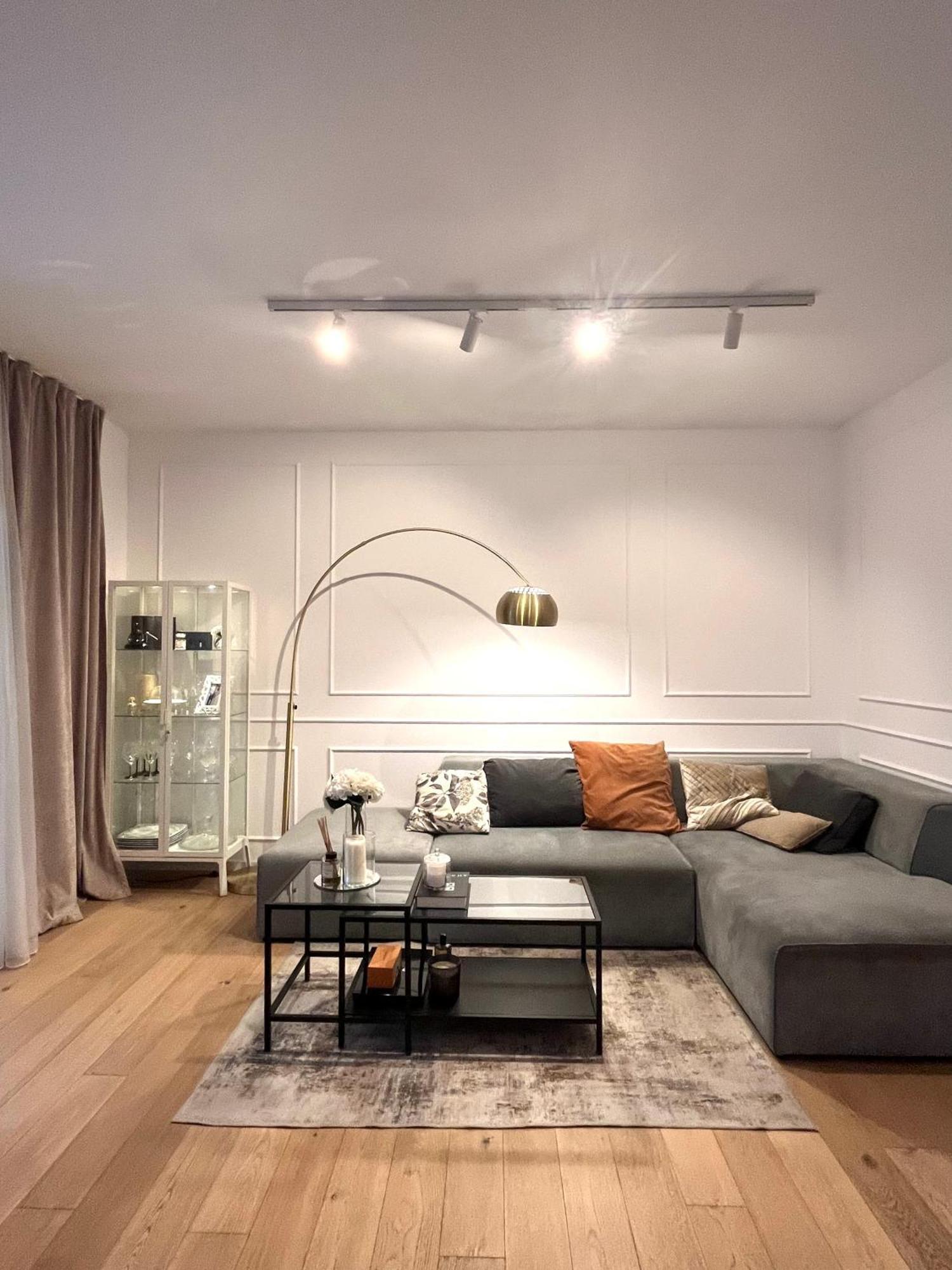 Luxury Rinos - Free Garage Parking Apartment