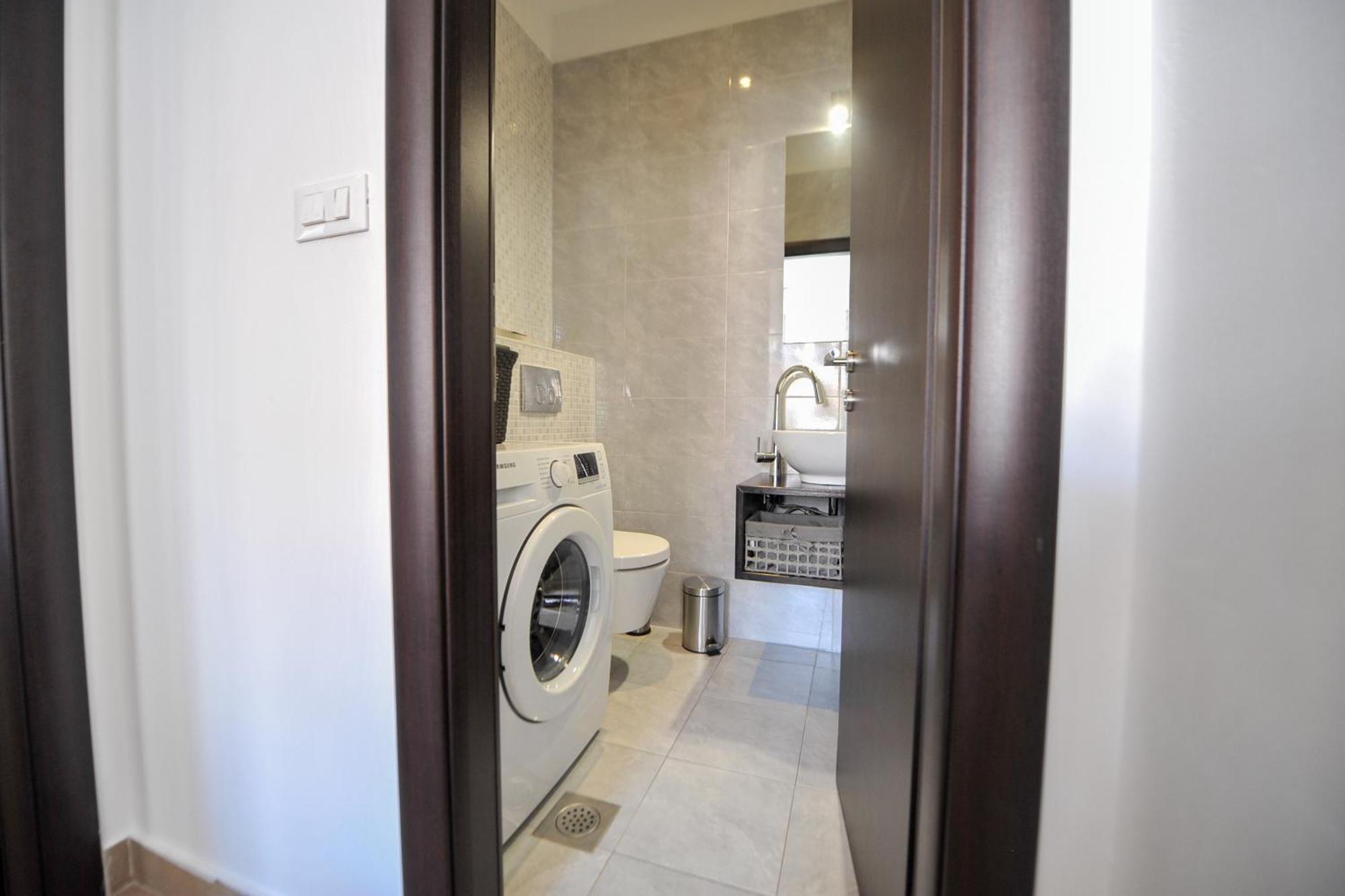 City Pads Apartment