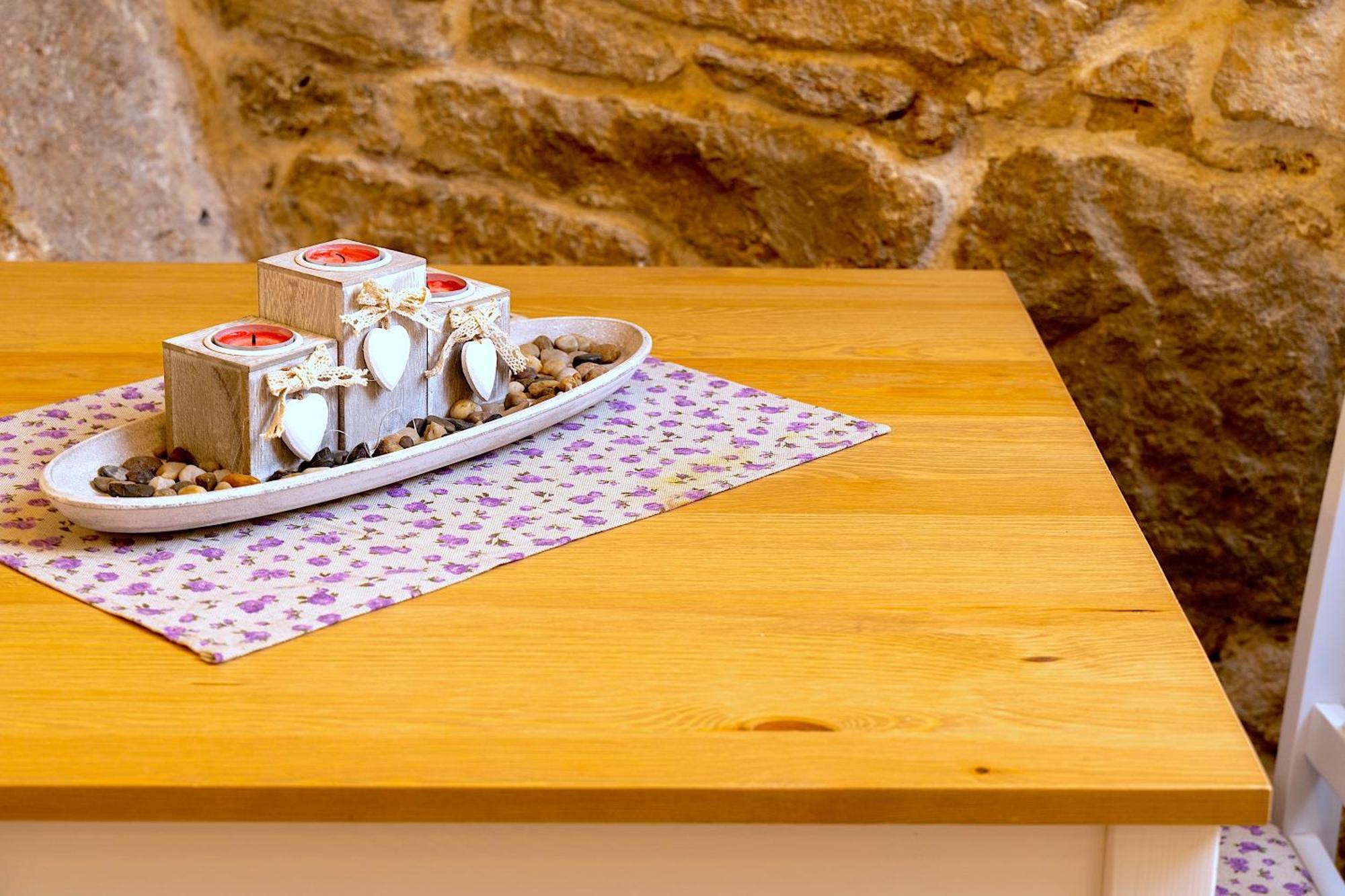 Luxe Diocletian Stones Centre Apartment