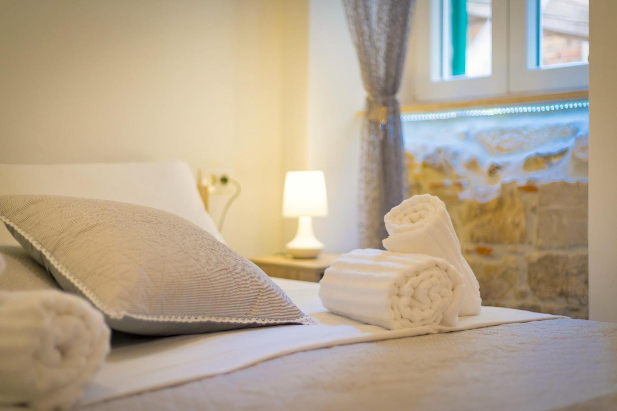 Luxe Diocletian Stones Centre Apartment