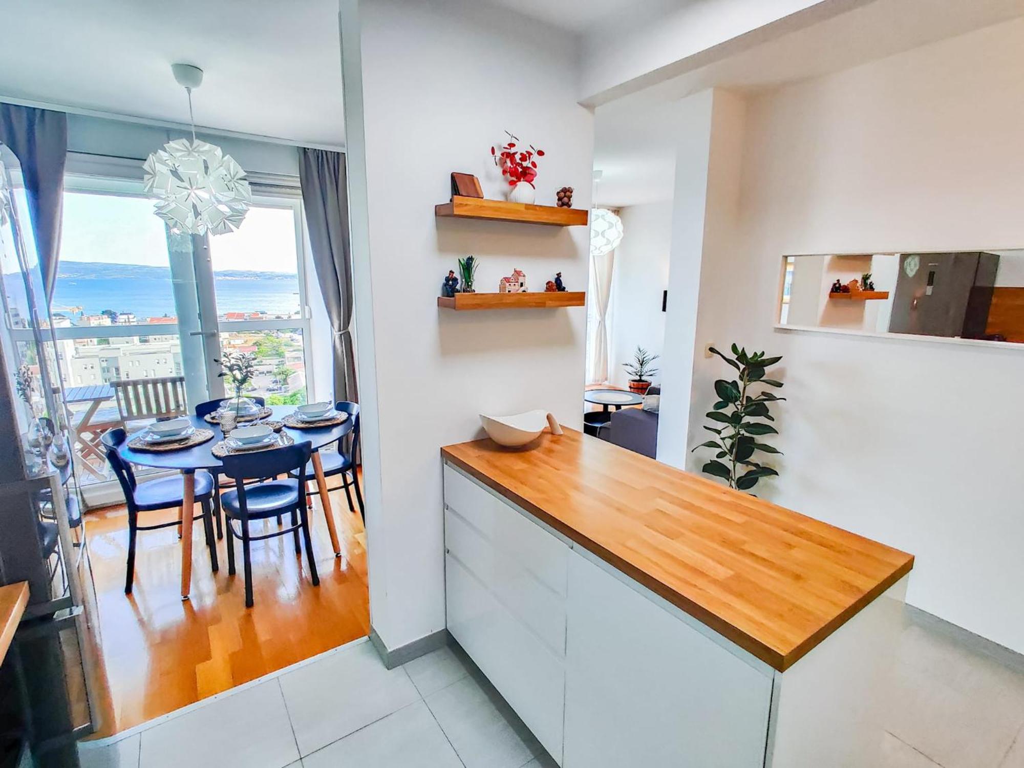 The Golden View Apartment