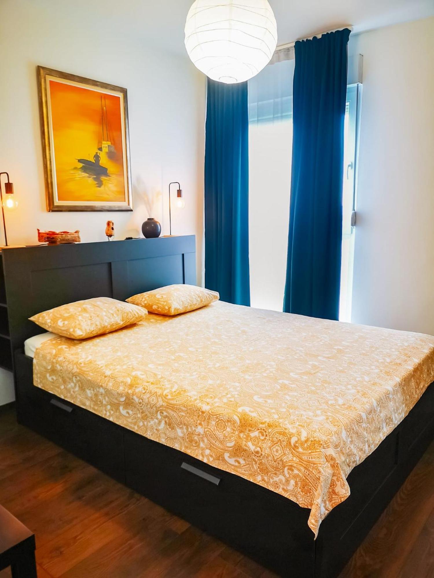 The Golden View Apartment *