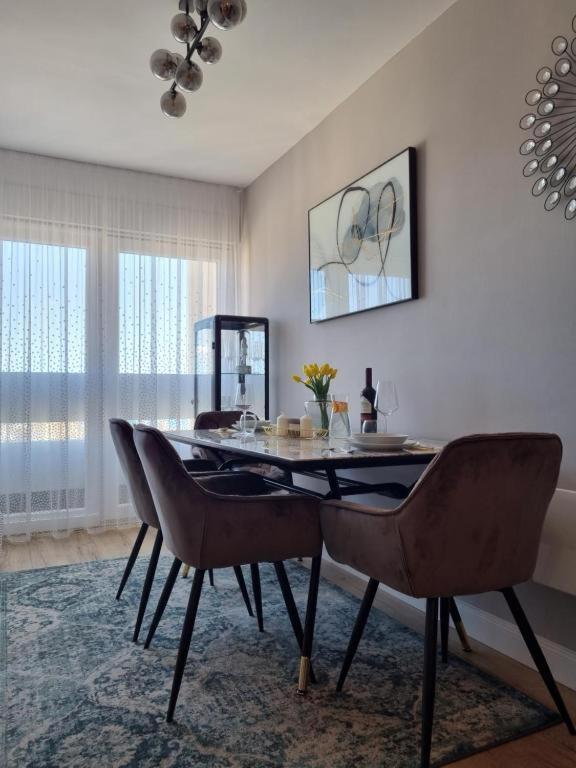 Luxe Apartment Split