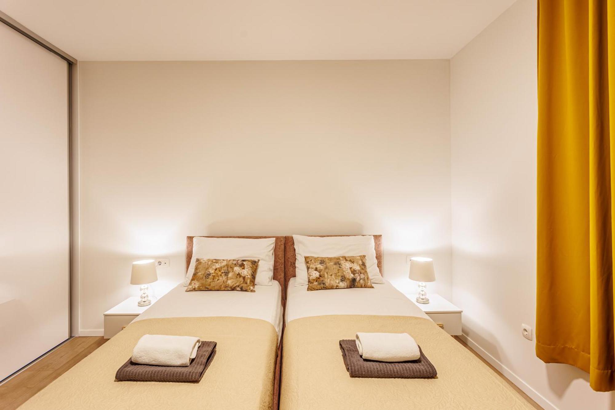 Apartment Blue Pearl-split Town Center *