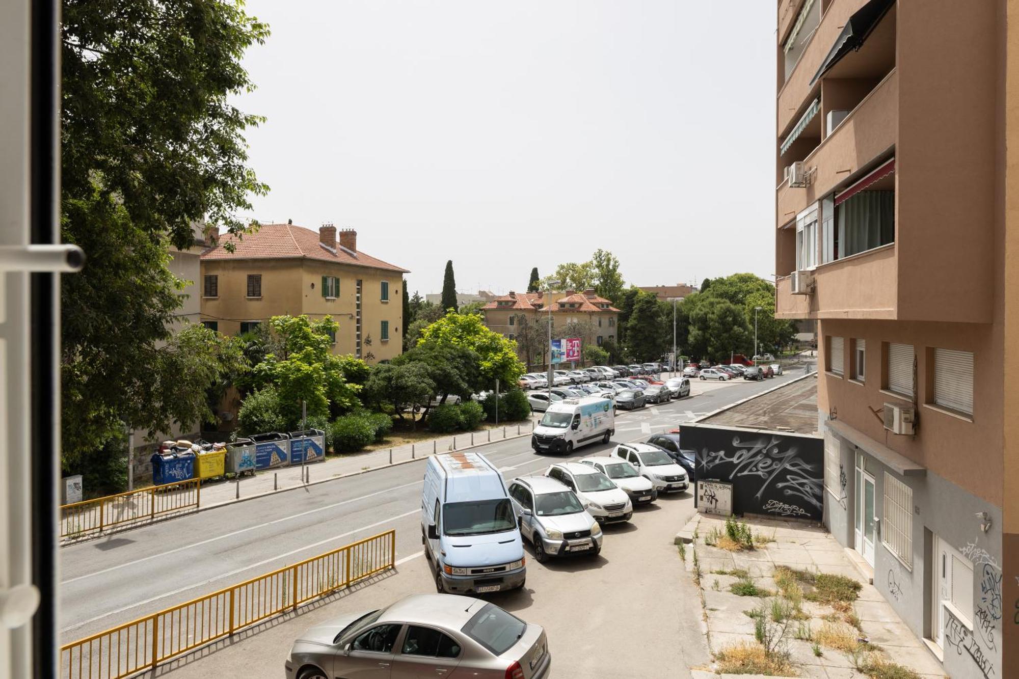 To & Old Town Apartment