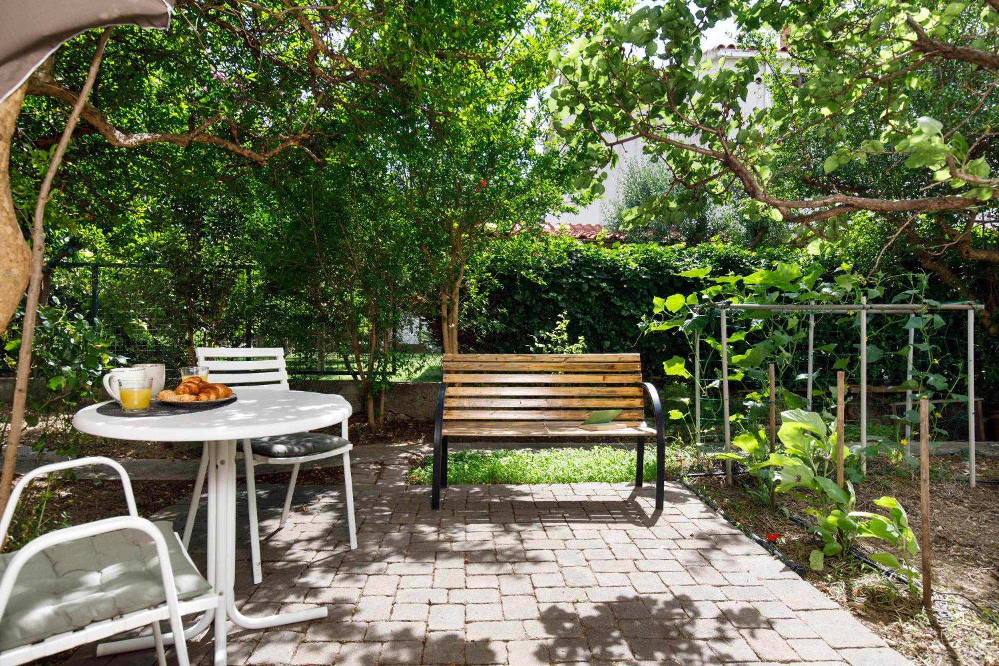 Apartman Mir Apartment *