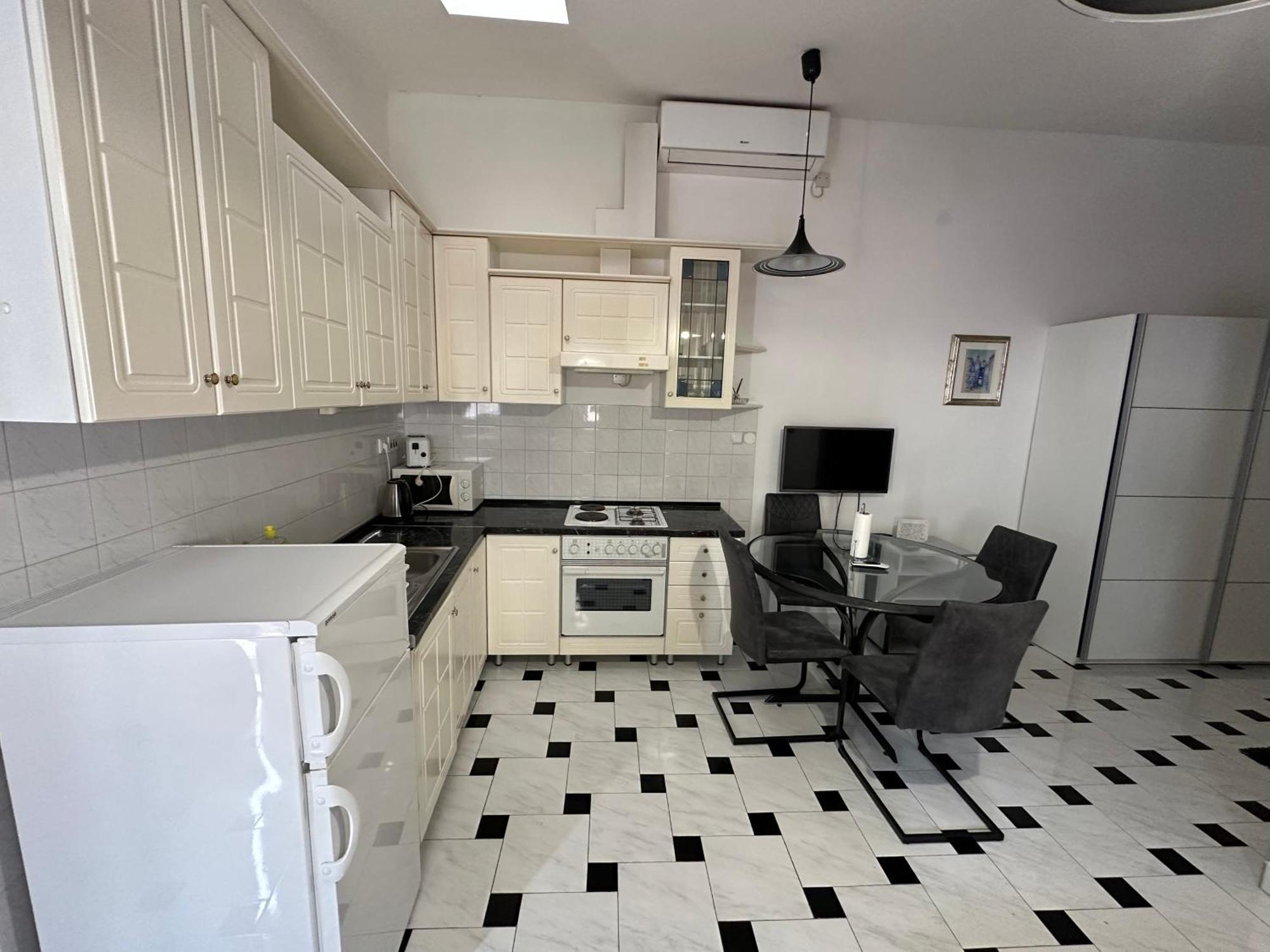 Studio Sakic Apartment *