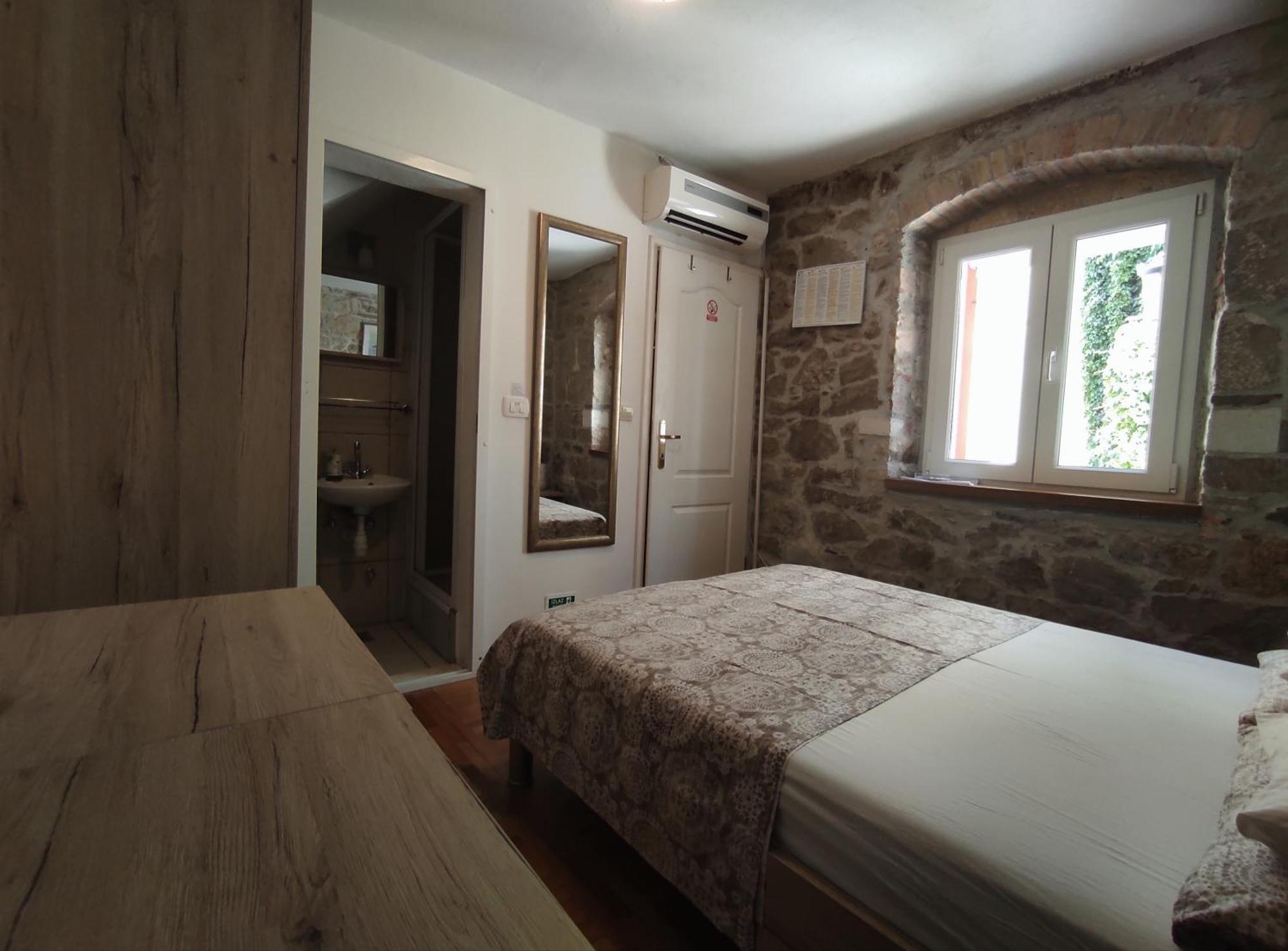 Gostinjska kuća Mirula 3*