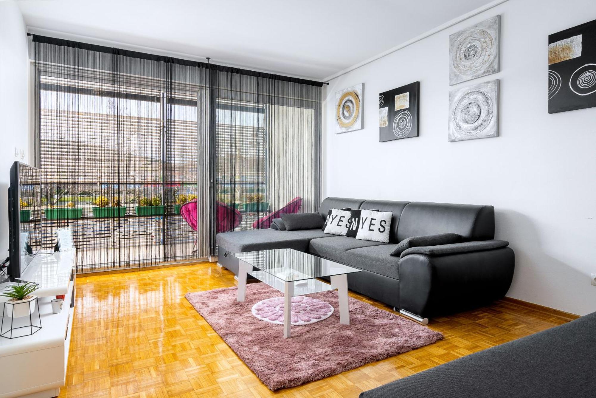 Luxe Comfort Melesio In Centre