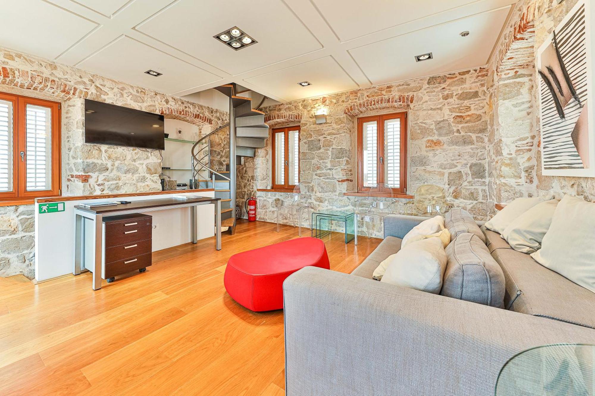 Augubio Penthouse Apartment Split