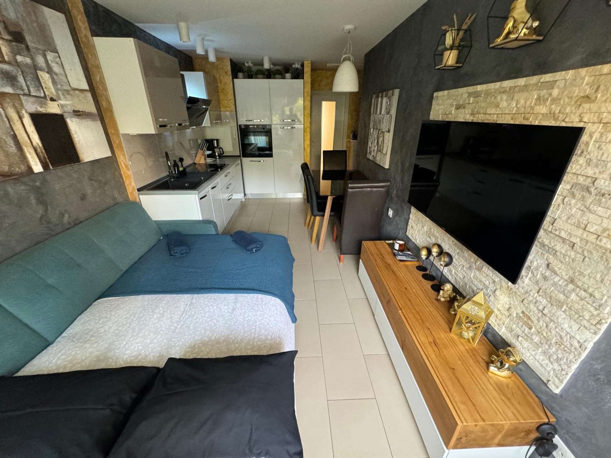 Astra With Private Parking Appartement Split