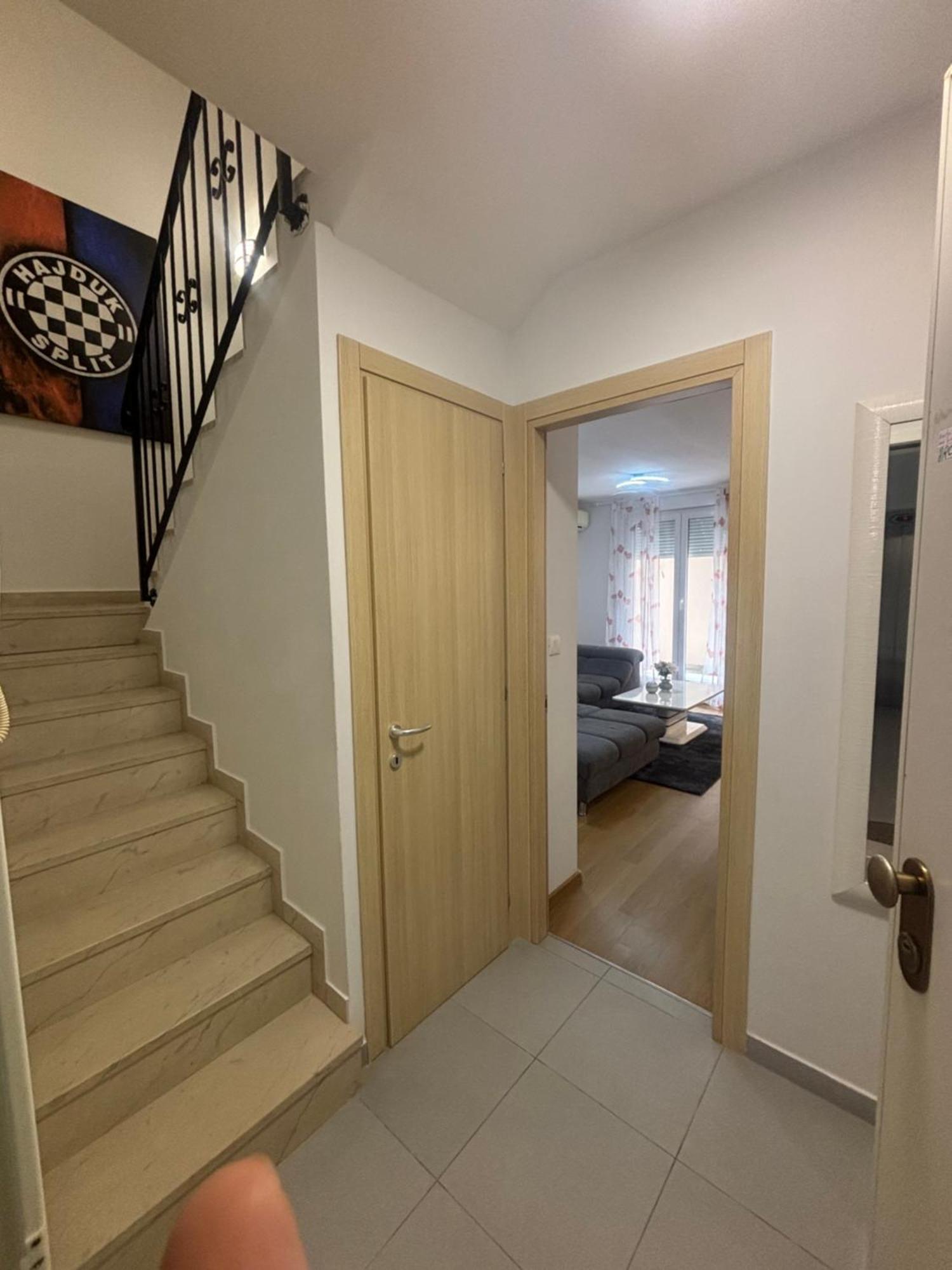 Apartment Dalmatinos Znjan *
