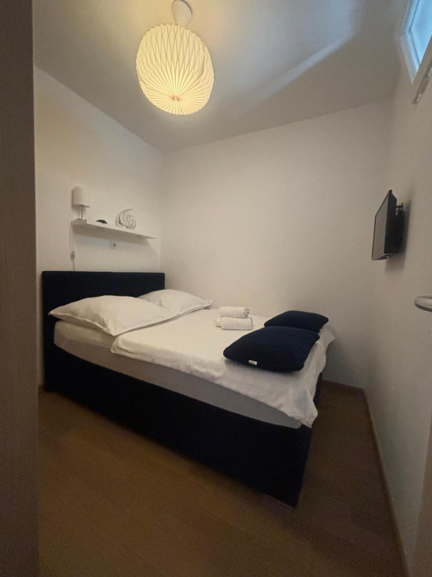 Apartment Dalmatinos Znjan Split