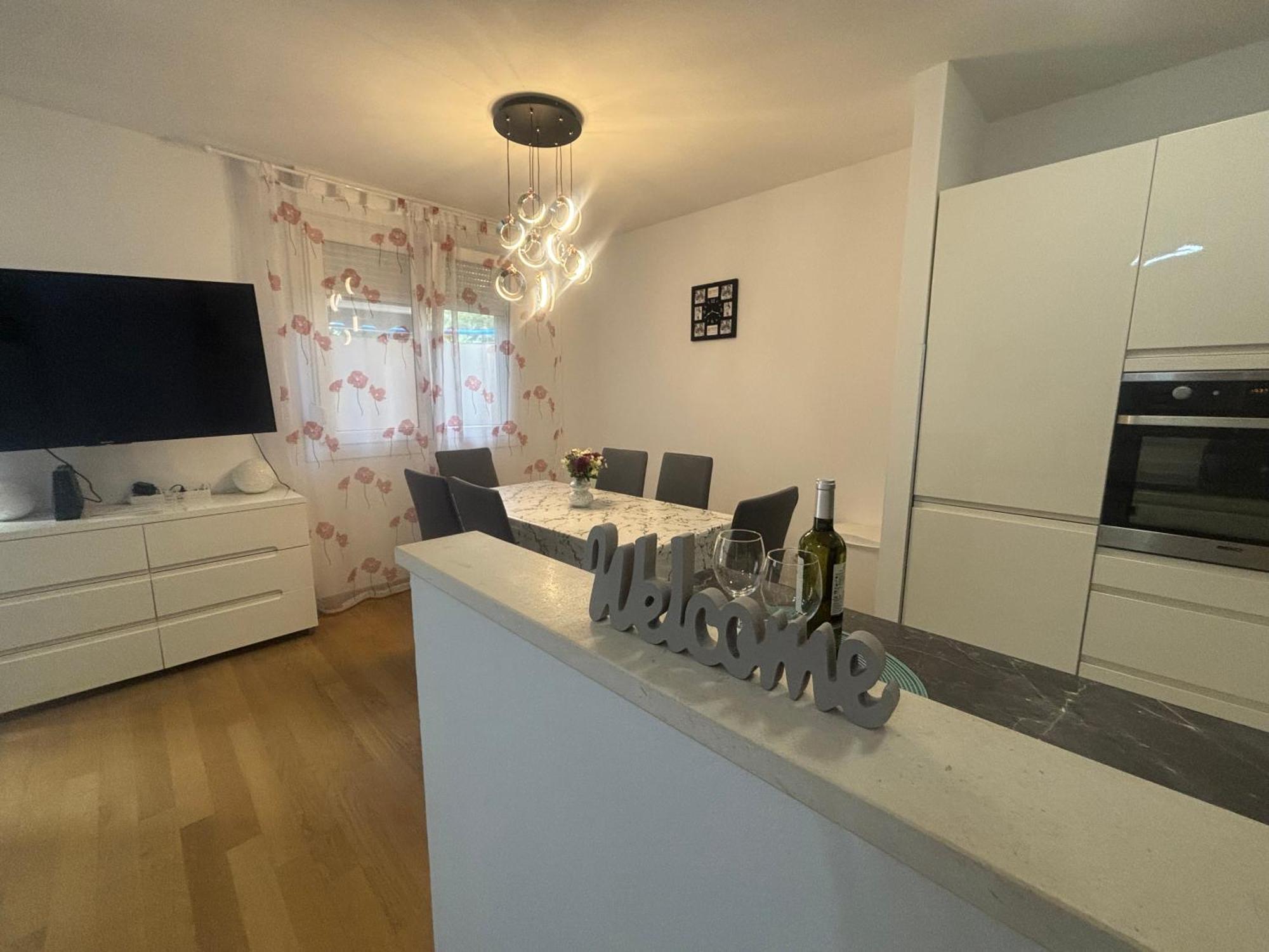 Apartment Dalmatinos Znjan *