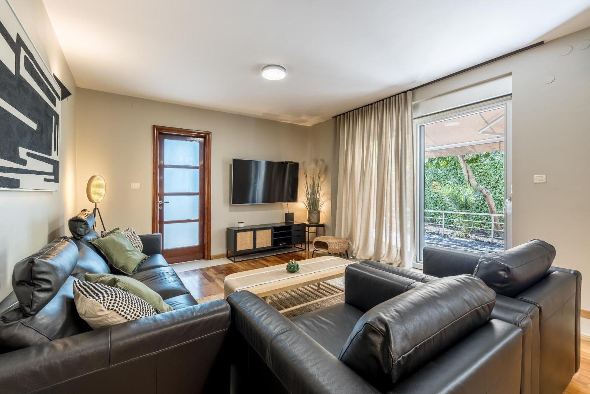Appartement Oasis By Bacvice Beach, Private Parking & Garden - Casa Moro *
