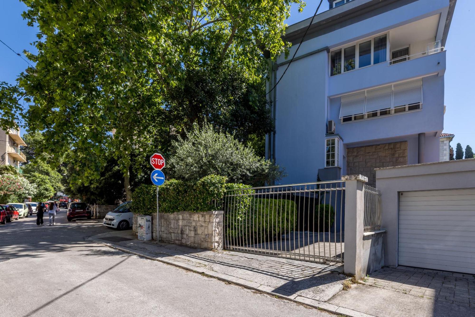 Oasis By Bacvice Beach, Private Parking & Garden - Casa Moro Appartement Split