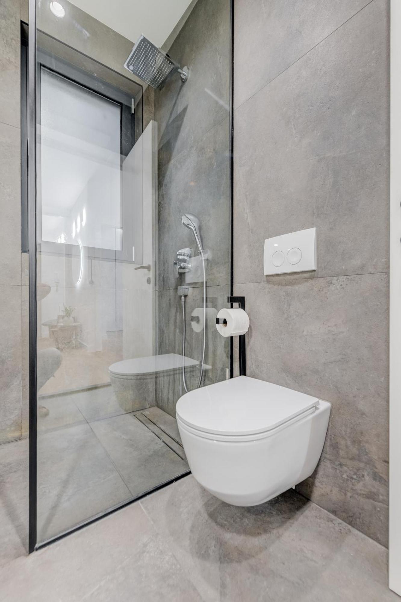 Location! Spacious Lux -5 Min From & Centre Apartman *