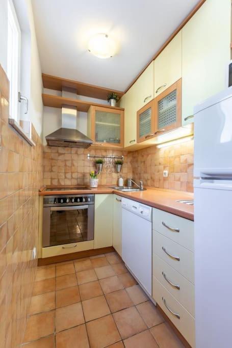 Sun House In The Centre Apartment Split