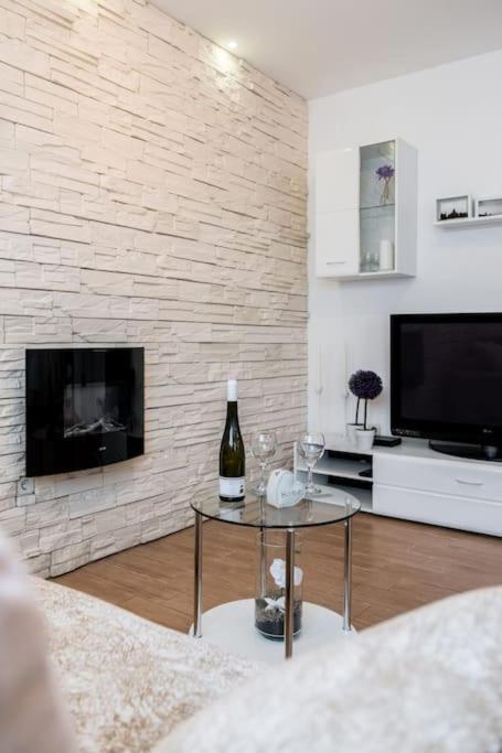 Sun House In The Centre Apartment Split