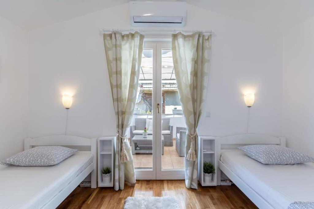 Apartment Sun House In The Centre Split