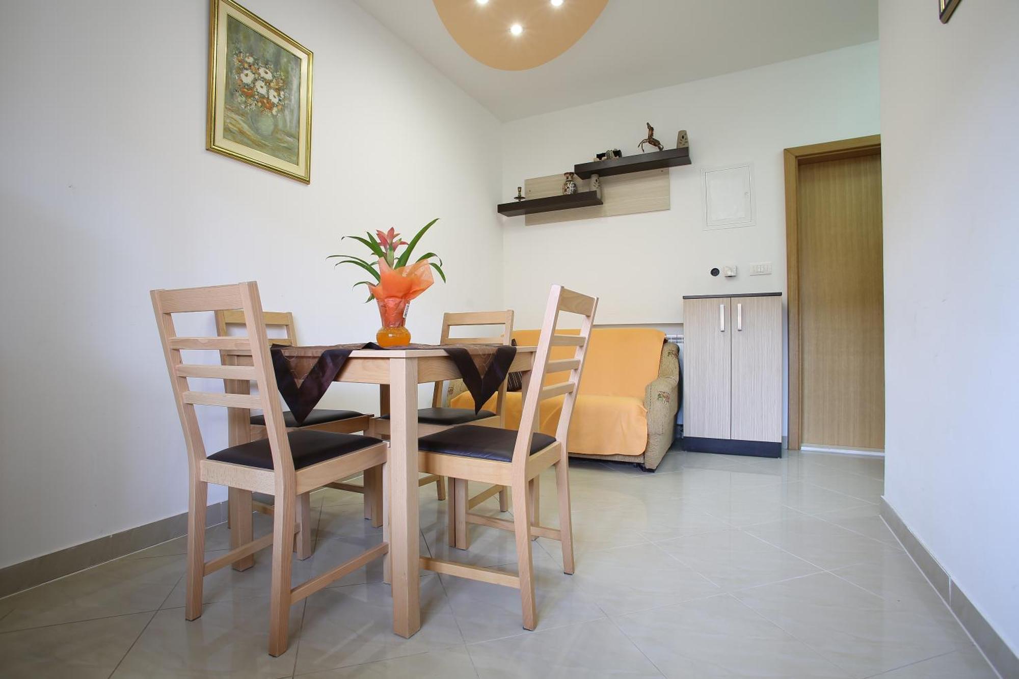 Apartments Stobrec *
