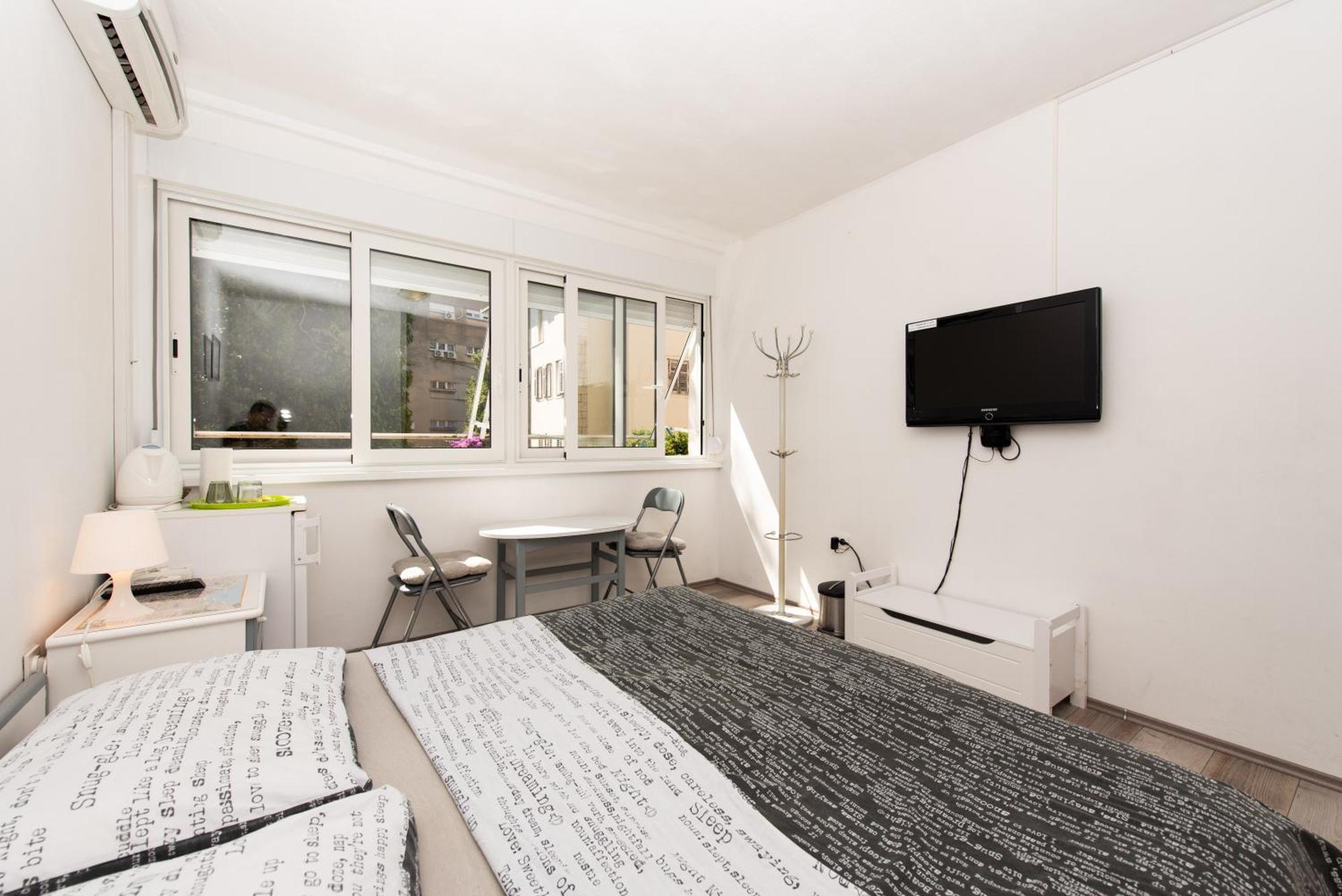Laghanini Apartment *
