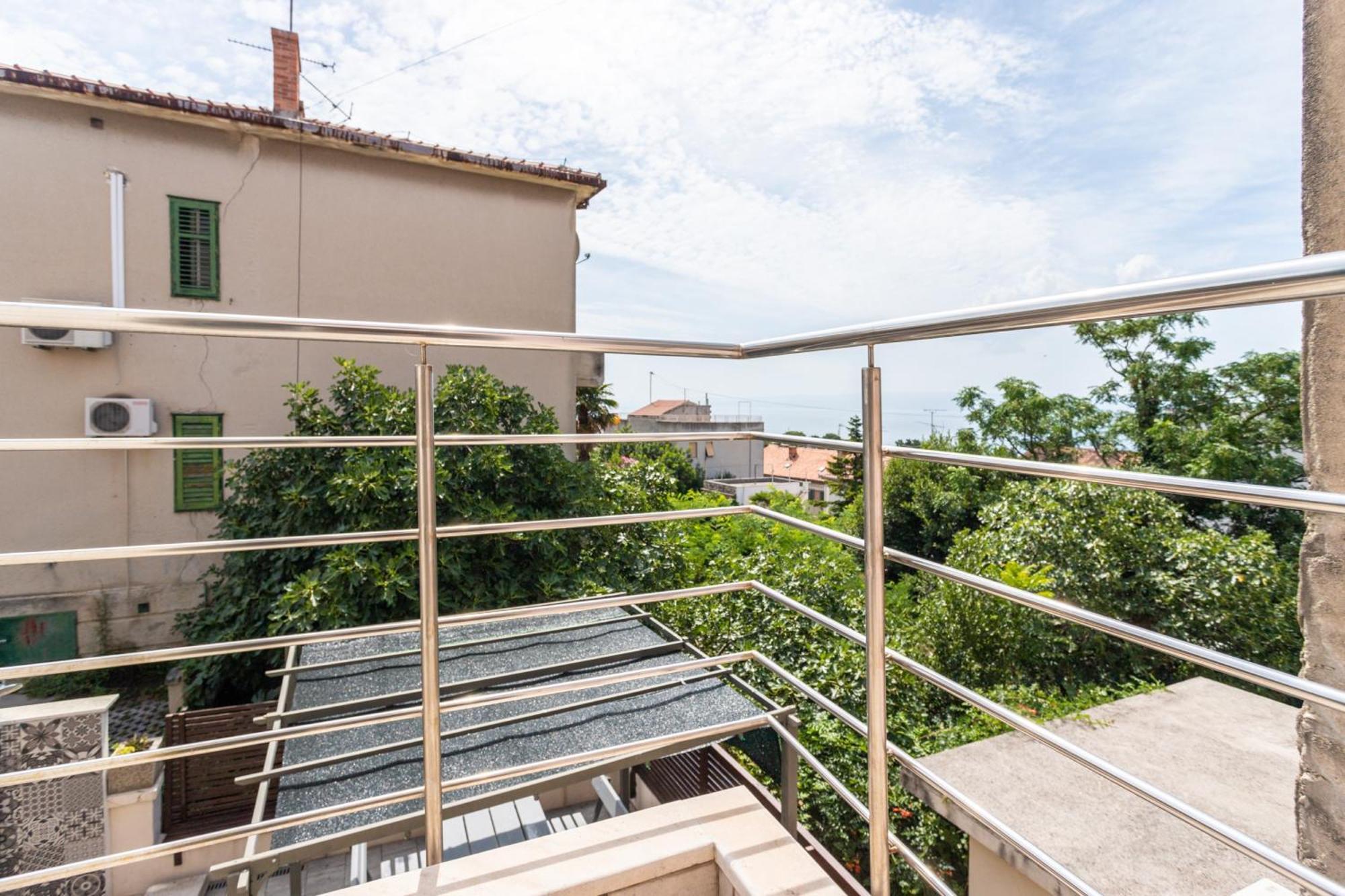 Violeta With The Sea View, 3 Min Walk To The Villa Split