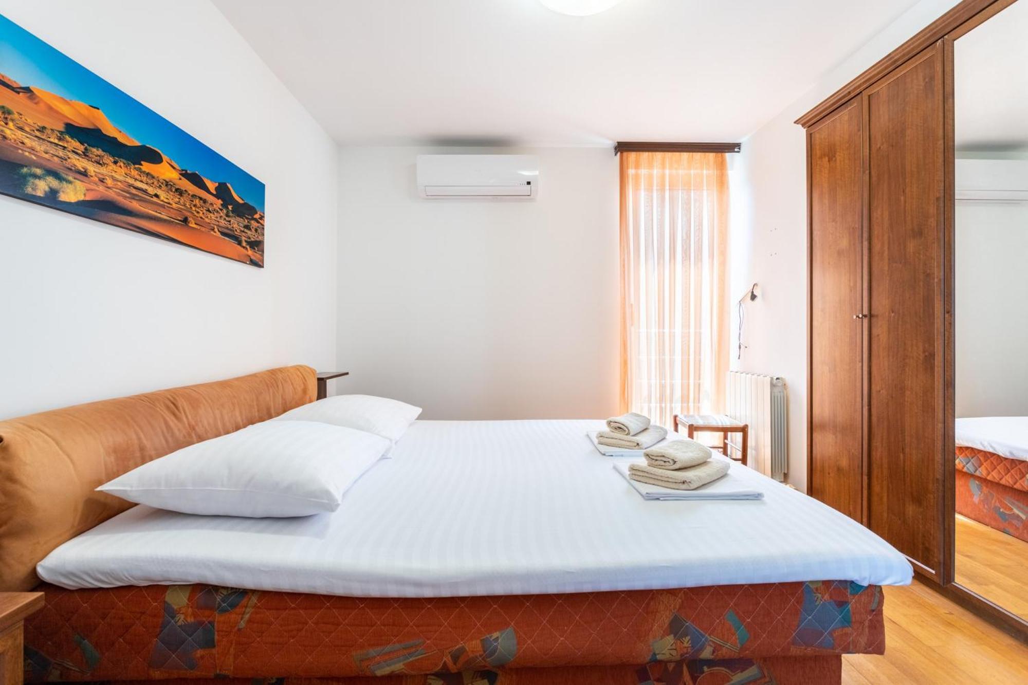Villa Violeta With The Sea View, 3 Min Walk To The Split