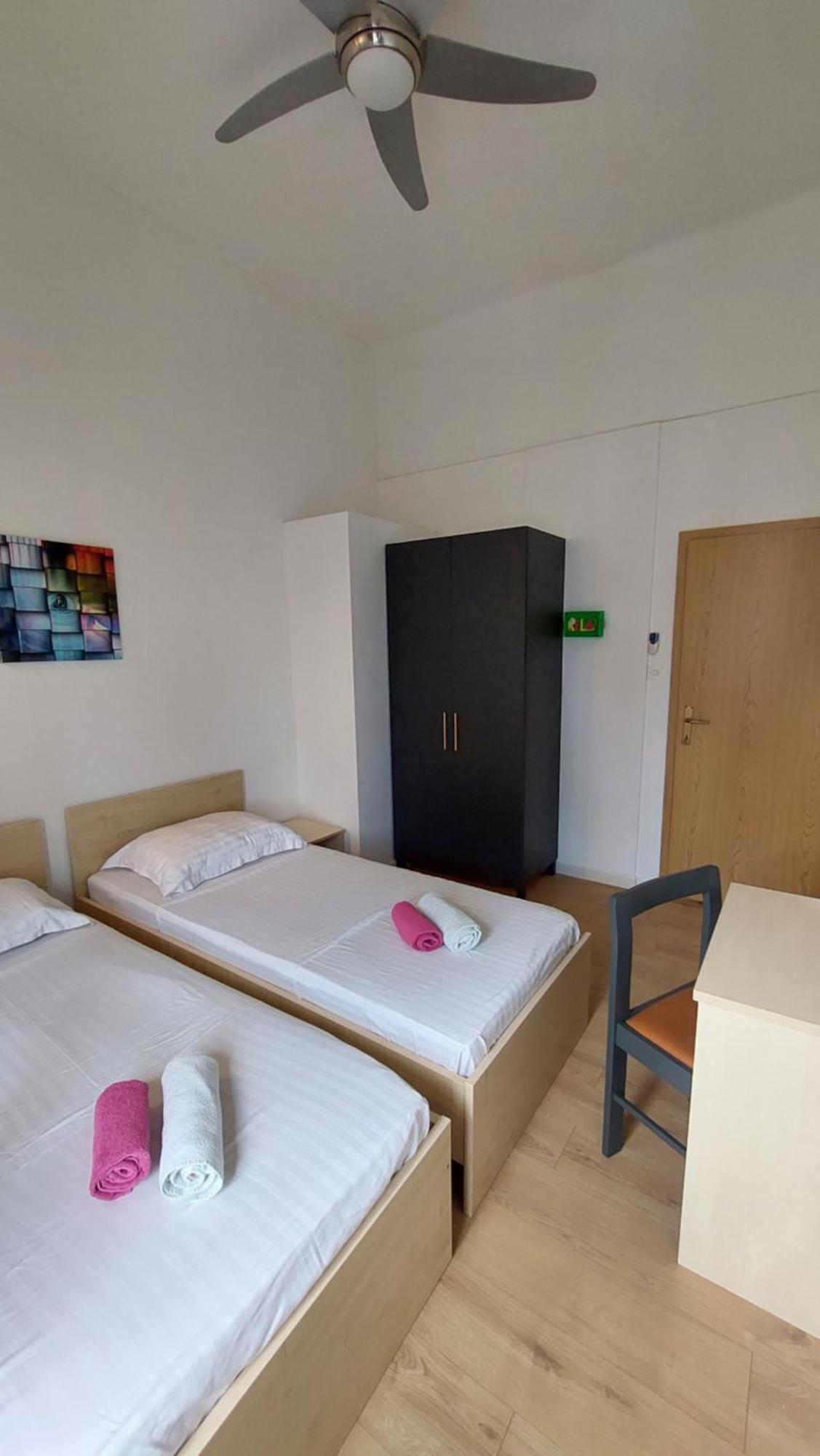 R&e Apartment *
