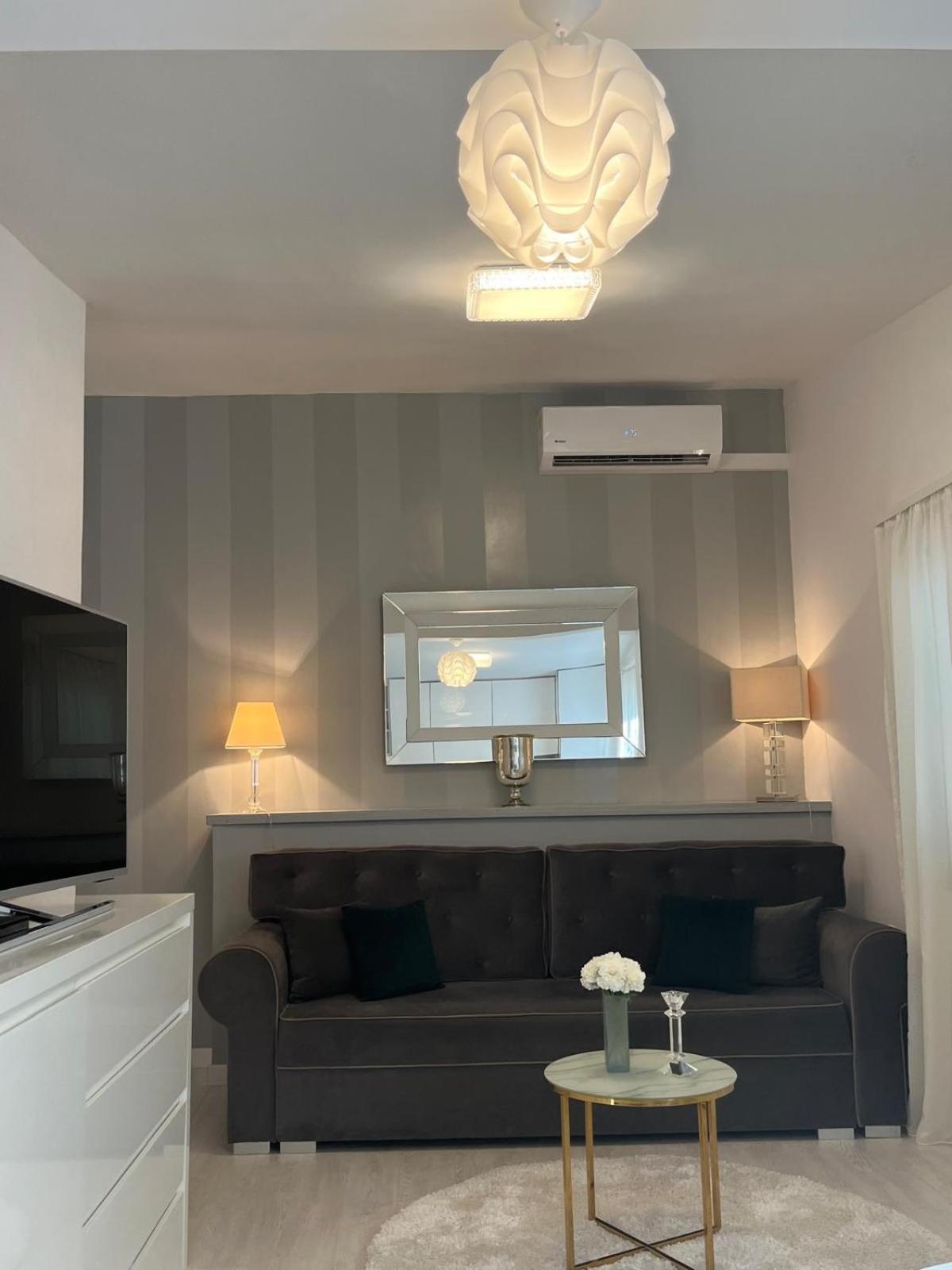 Lux Garden Luxury