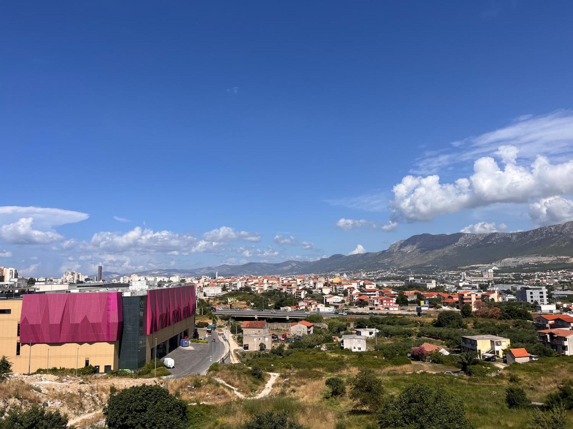 Deliri With Private Parking Apartment Split