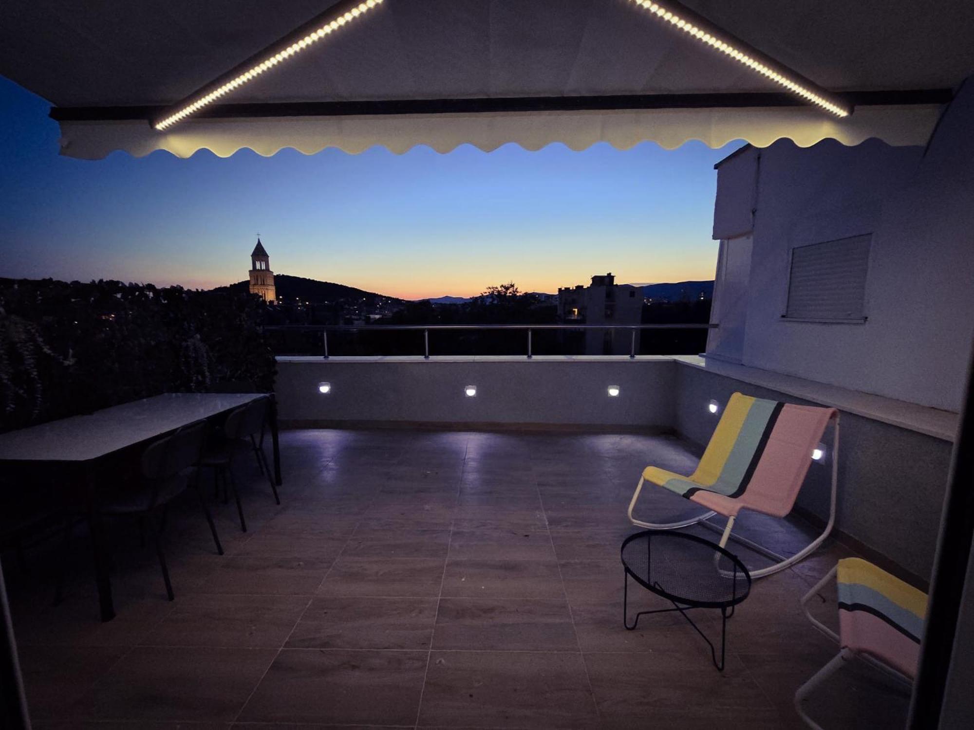 Apartment Rooftop *