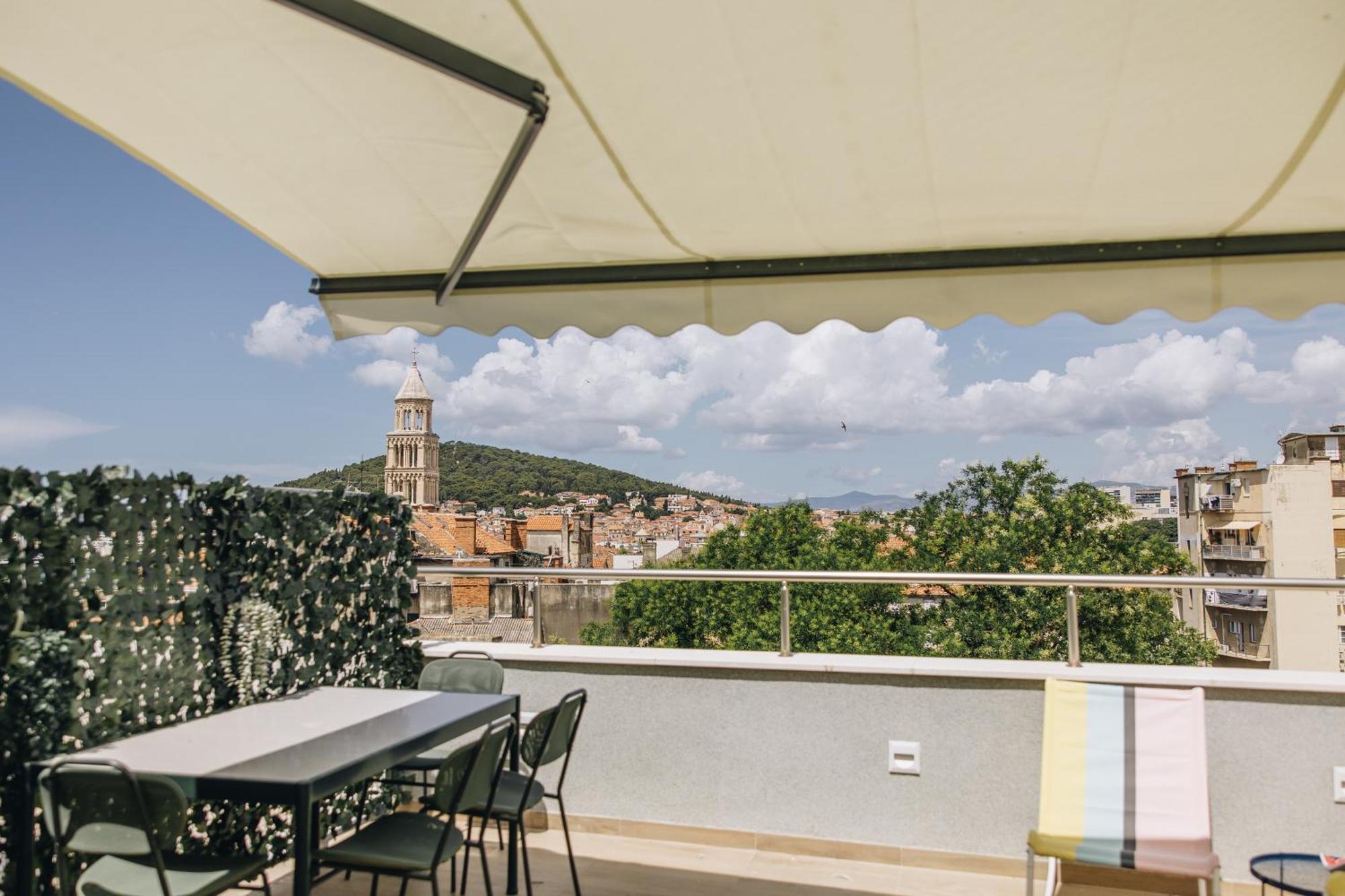 Rooftop Apartment