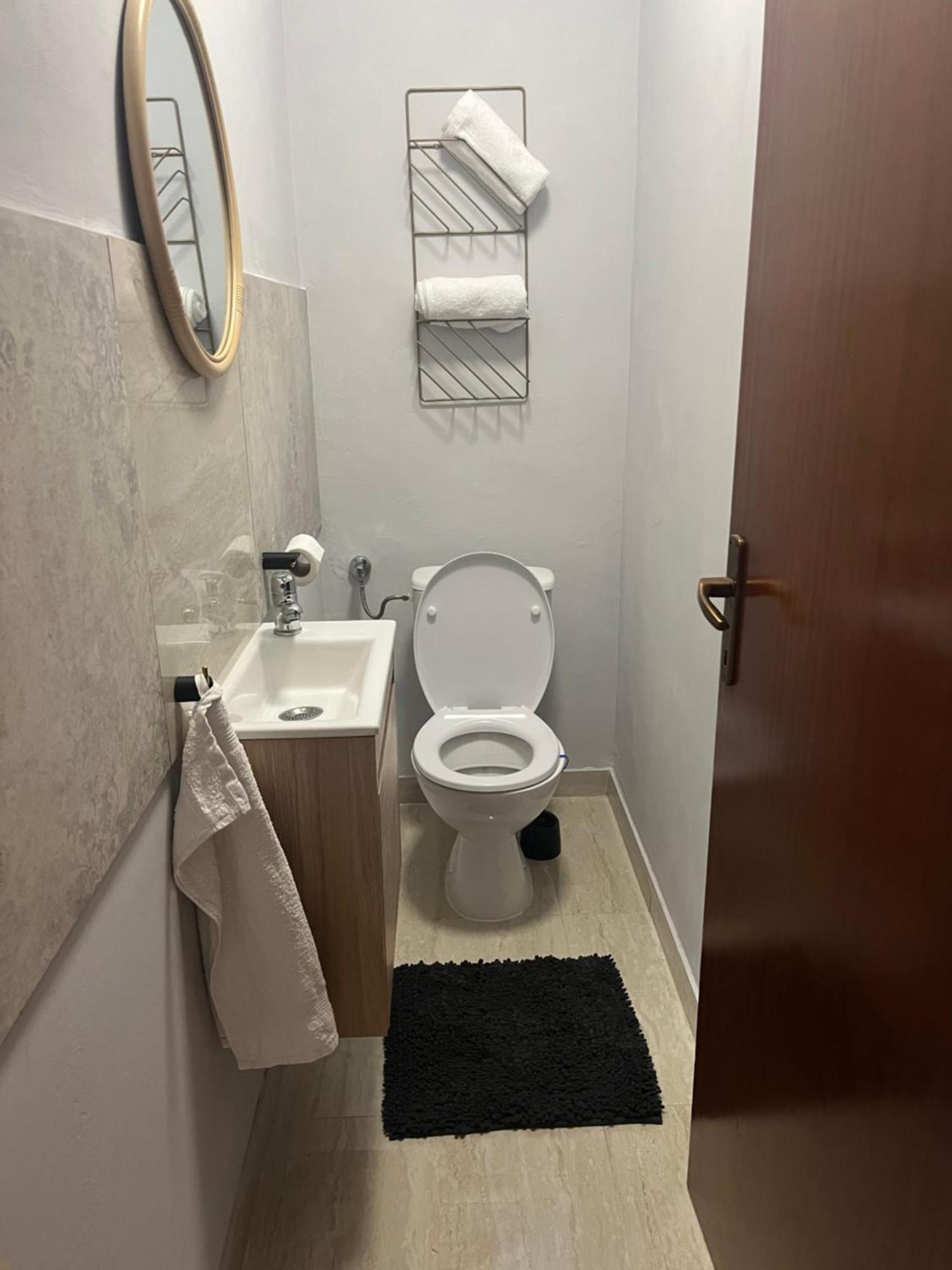 Lena Apartment Split
