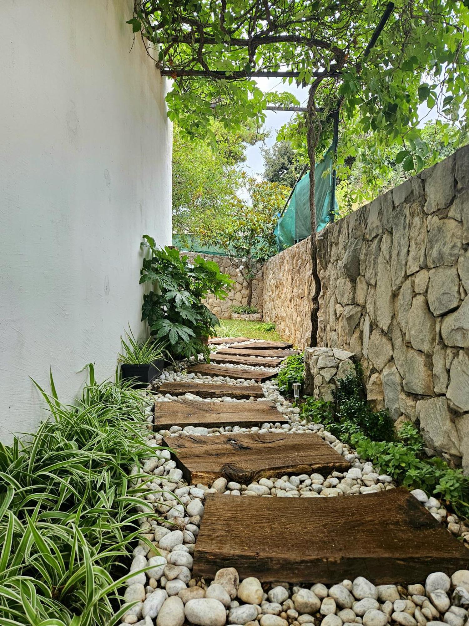 Paradise Garden Apartment *