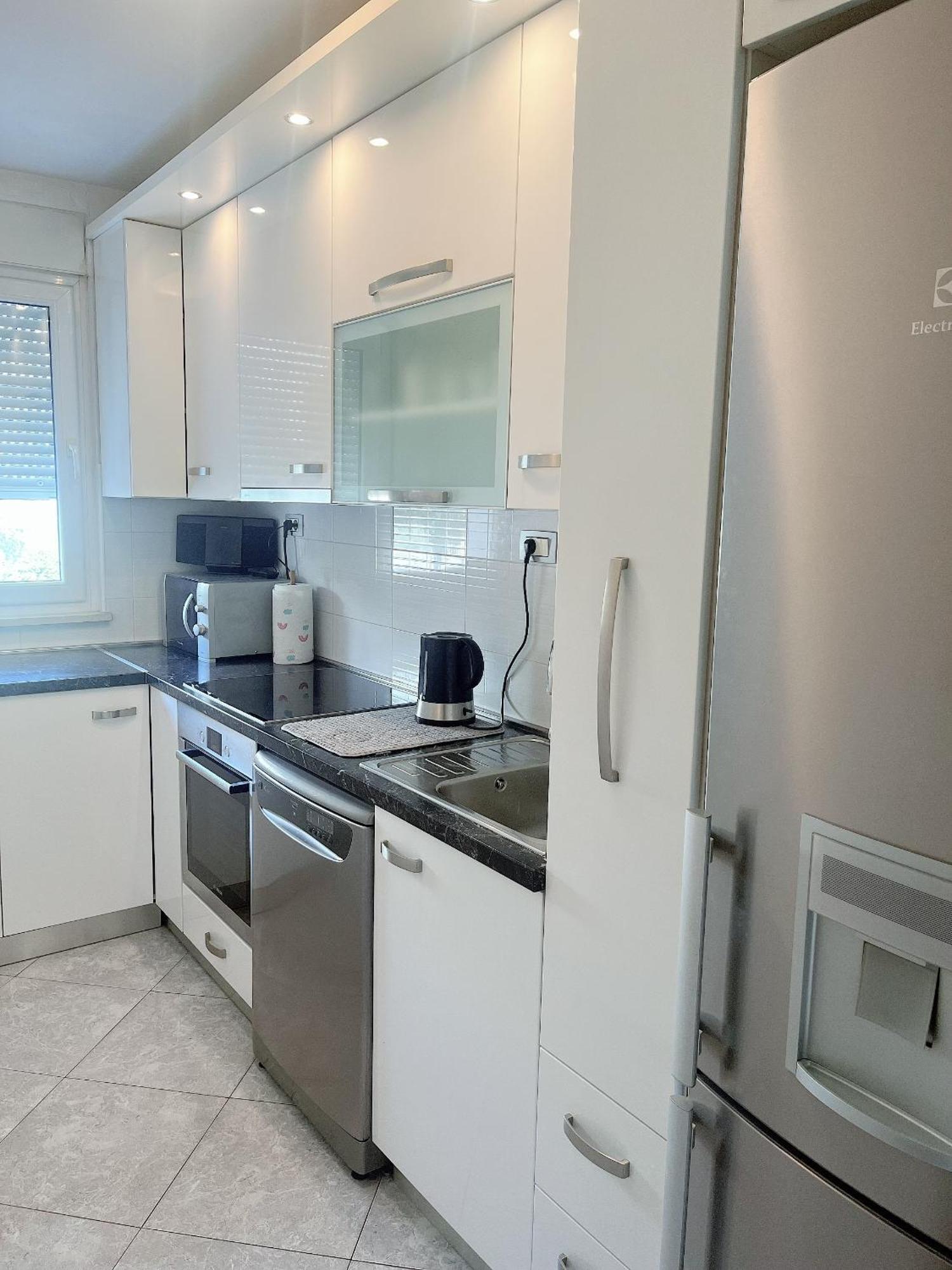 Isabela - 3 Bedrooms - Near To Mall Of