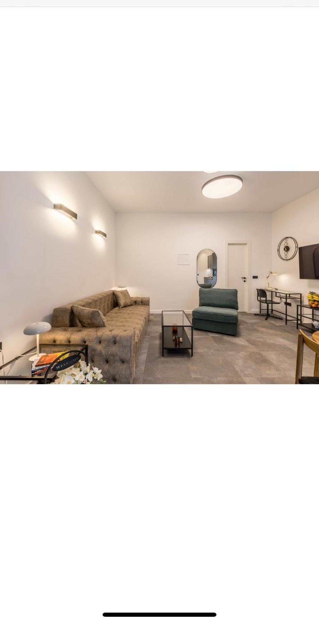 Nina Apartment Split
