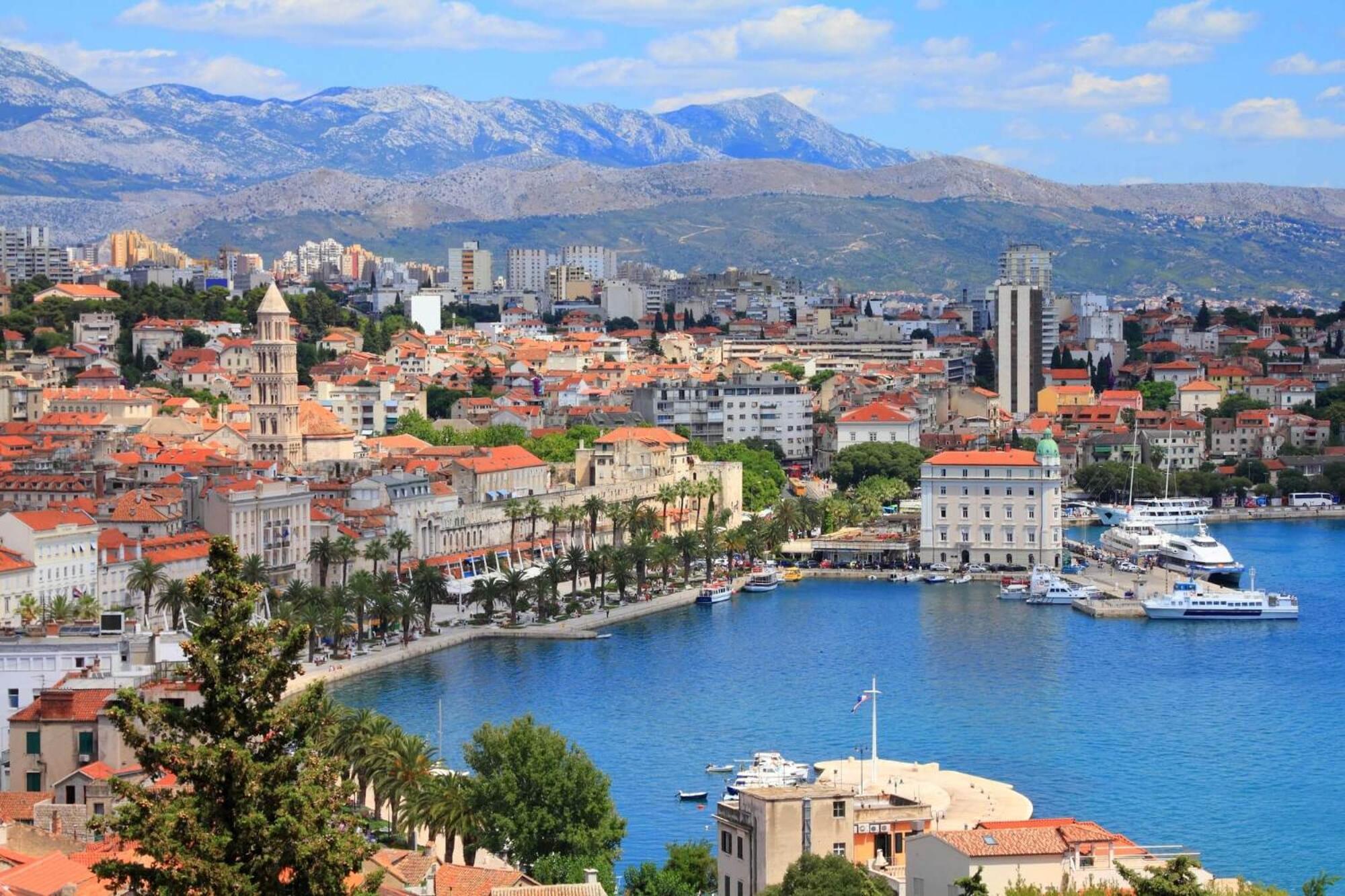 Isabela - 3 Bedrooms - Near To Mall Of Split