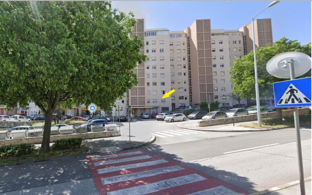 Apartment Isabela - 3 Bedrooms - Near To Mall Of Split