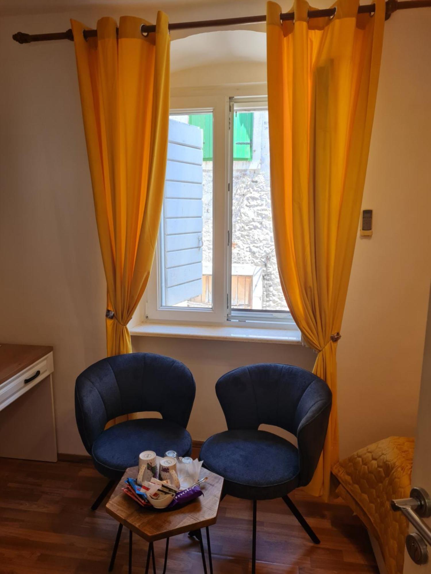 Inchy Guest house 3*