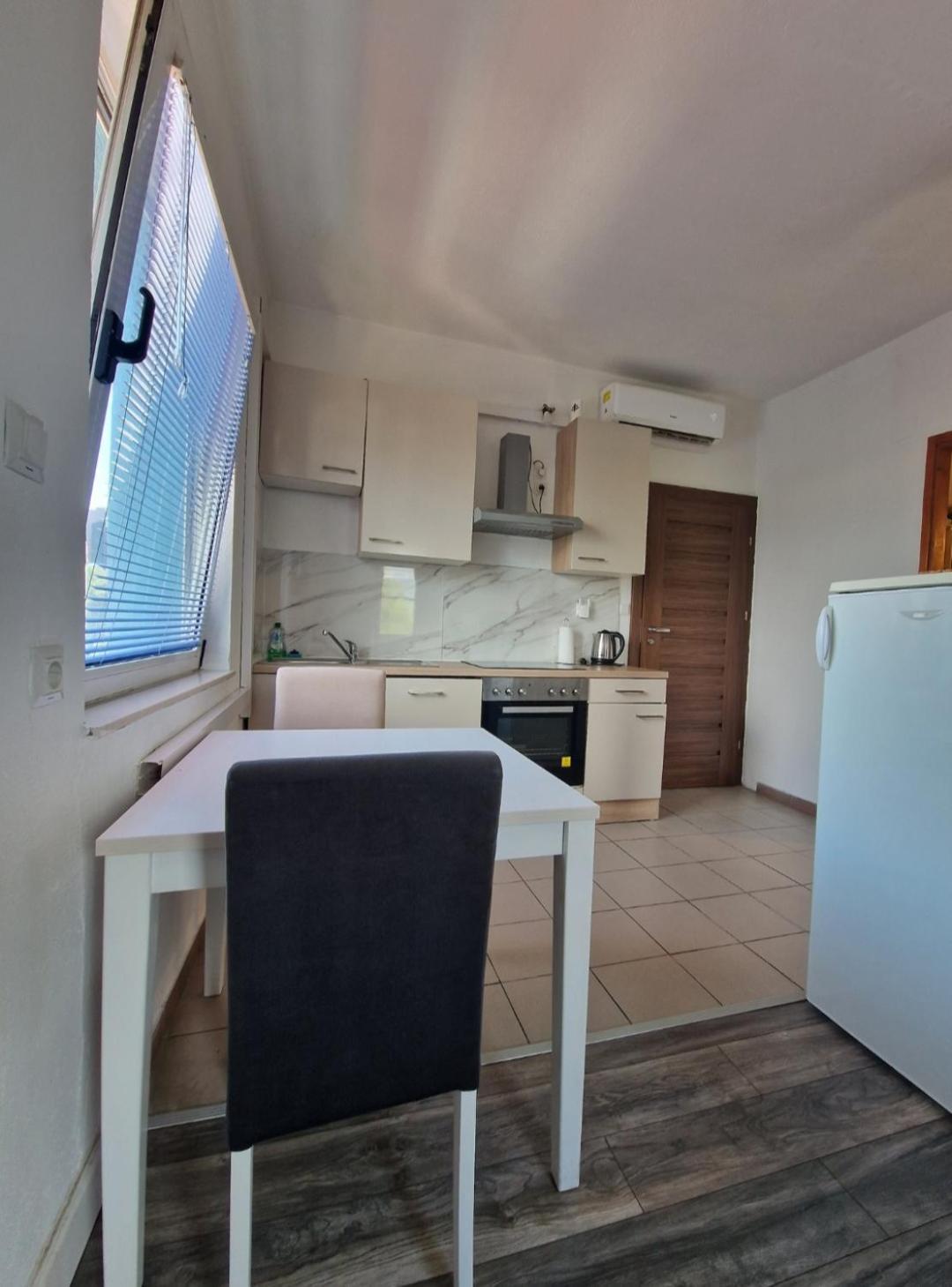 Apartment Barka *