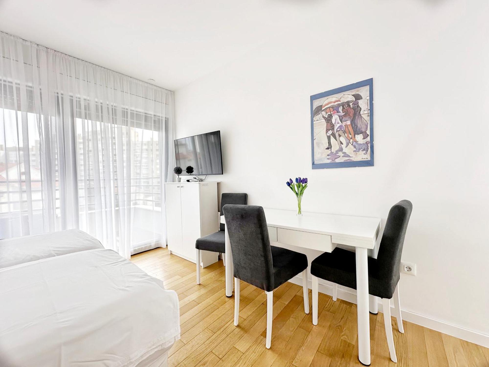 Apartman S'akvarel 7 - New & Modern Studio