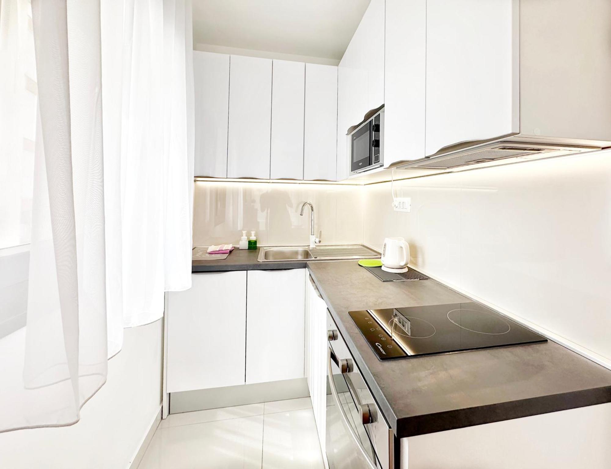 Apartman S'akvarel 7 - New & Modern Studio