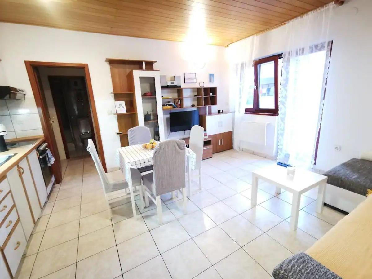 Apartment Misho With Terrace Split